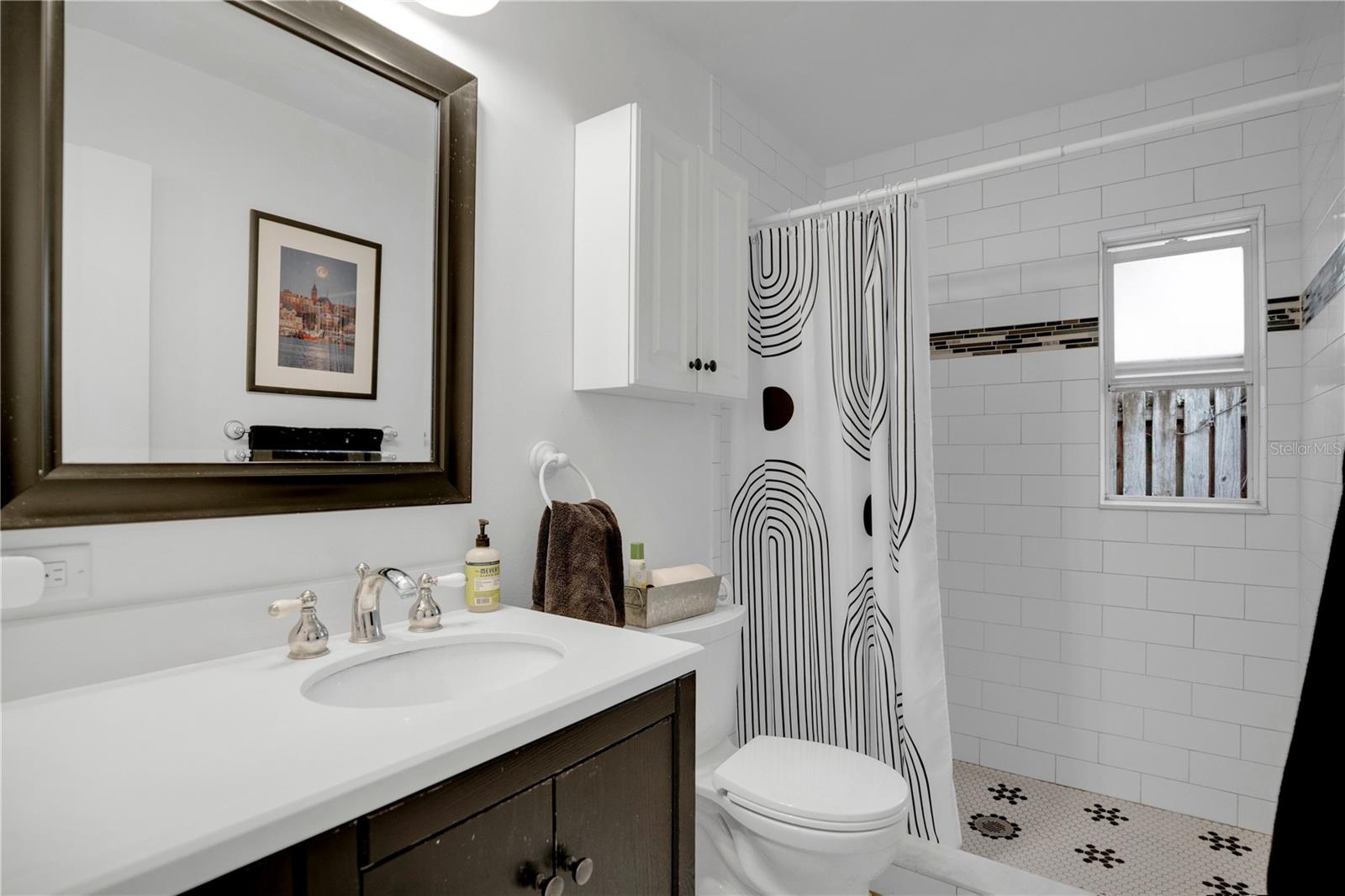 Image 13 of 33 For 500 Crystal Lake Street