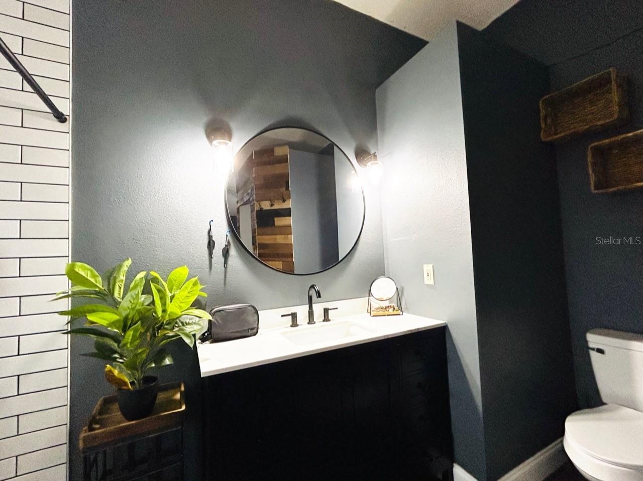 Listing photo id 18 for 3110 Hallow Drive