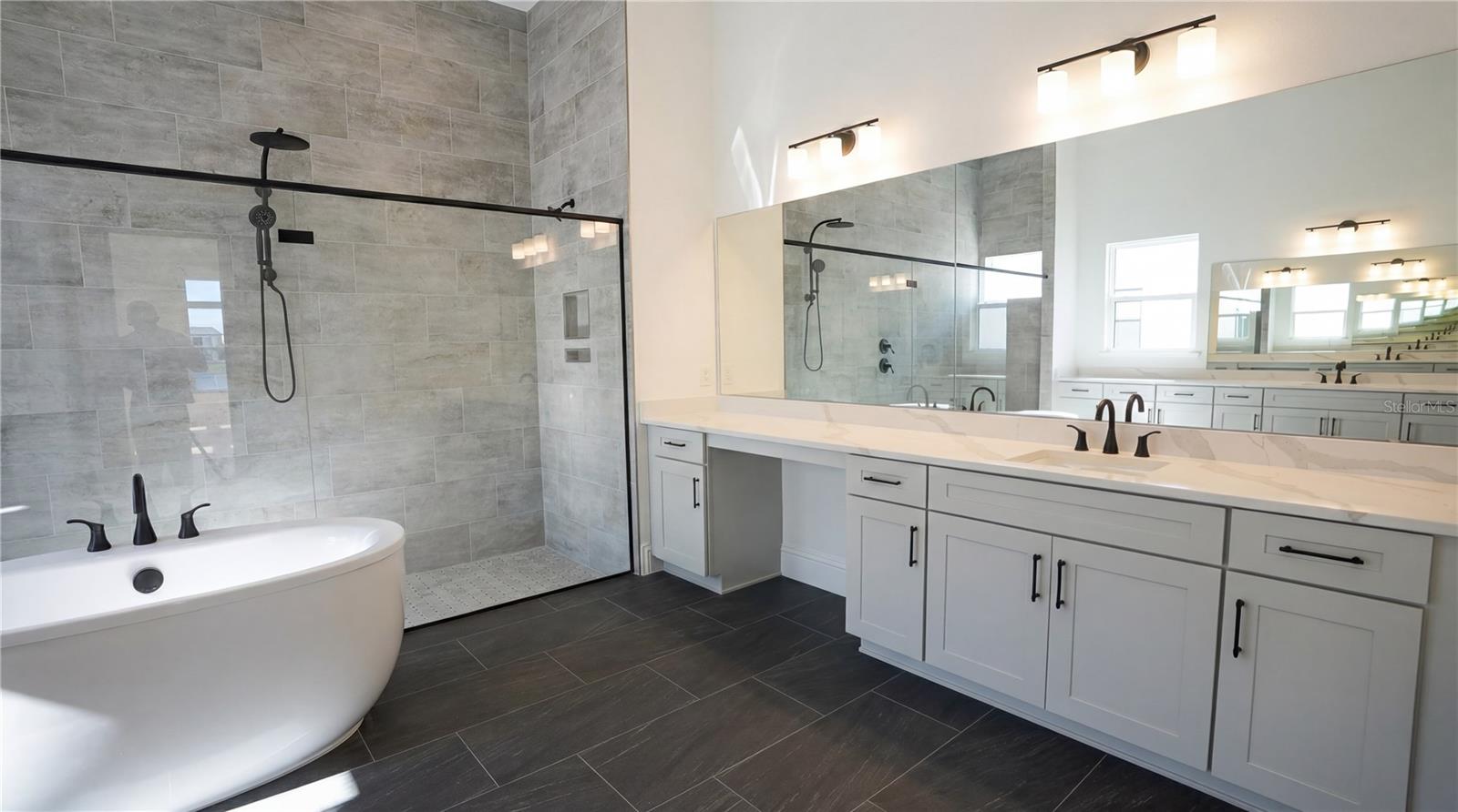 Image 19 of 32 For 9760 Laurel Berry Drive