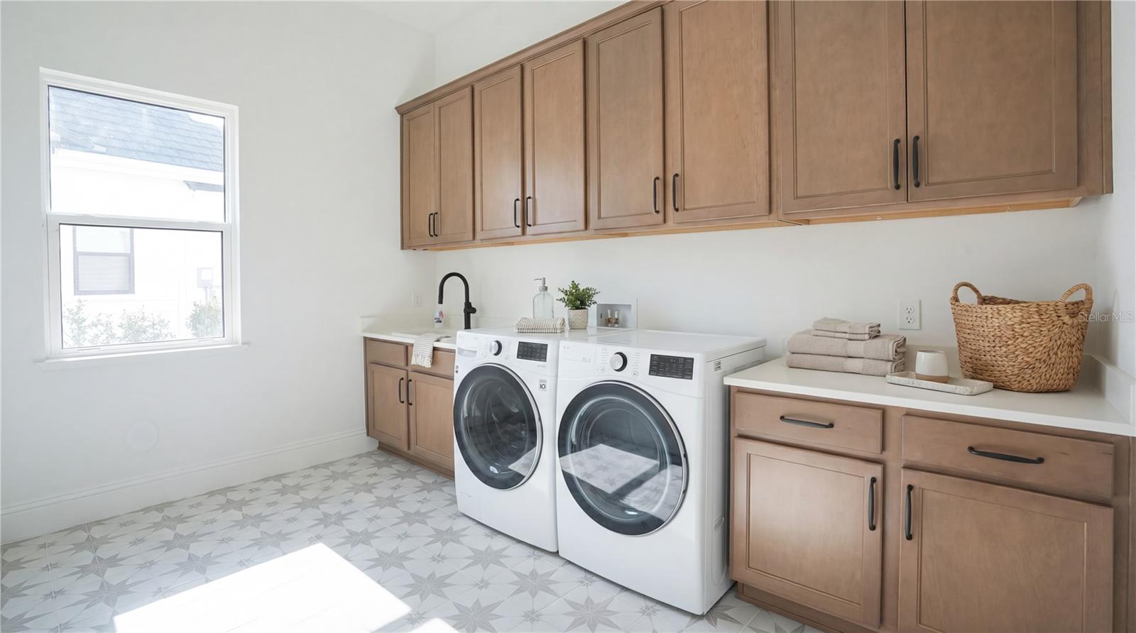 Image 29 of 32 For 9760 Laurel Berry Drive