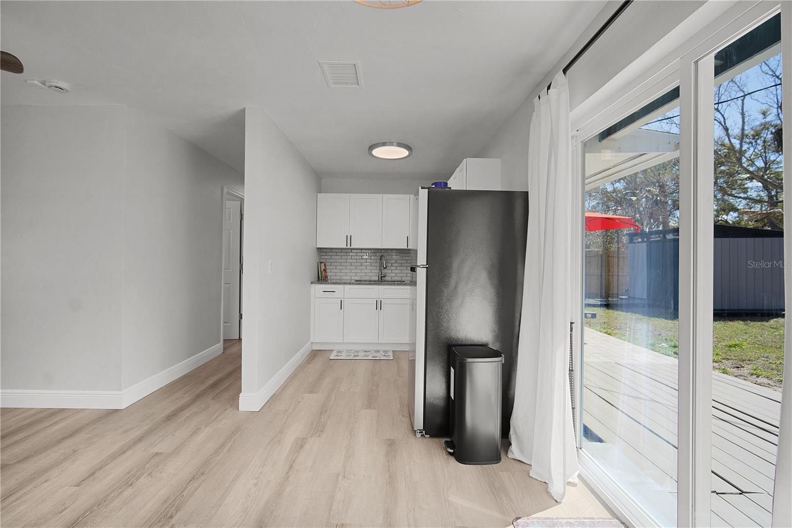 Image 10 of 34 For 211 Woodmere Blvd Boulevard