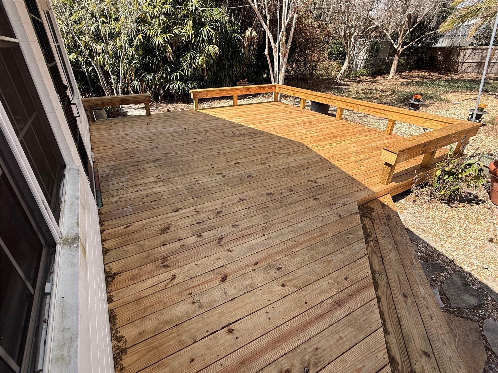 Image 15 of 18 For 1415 Oakley Street