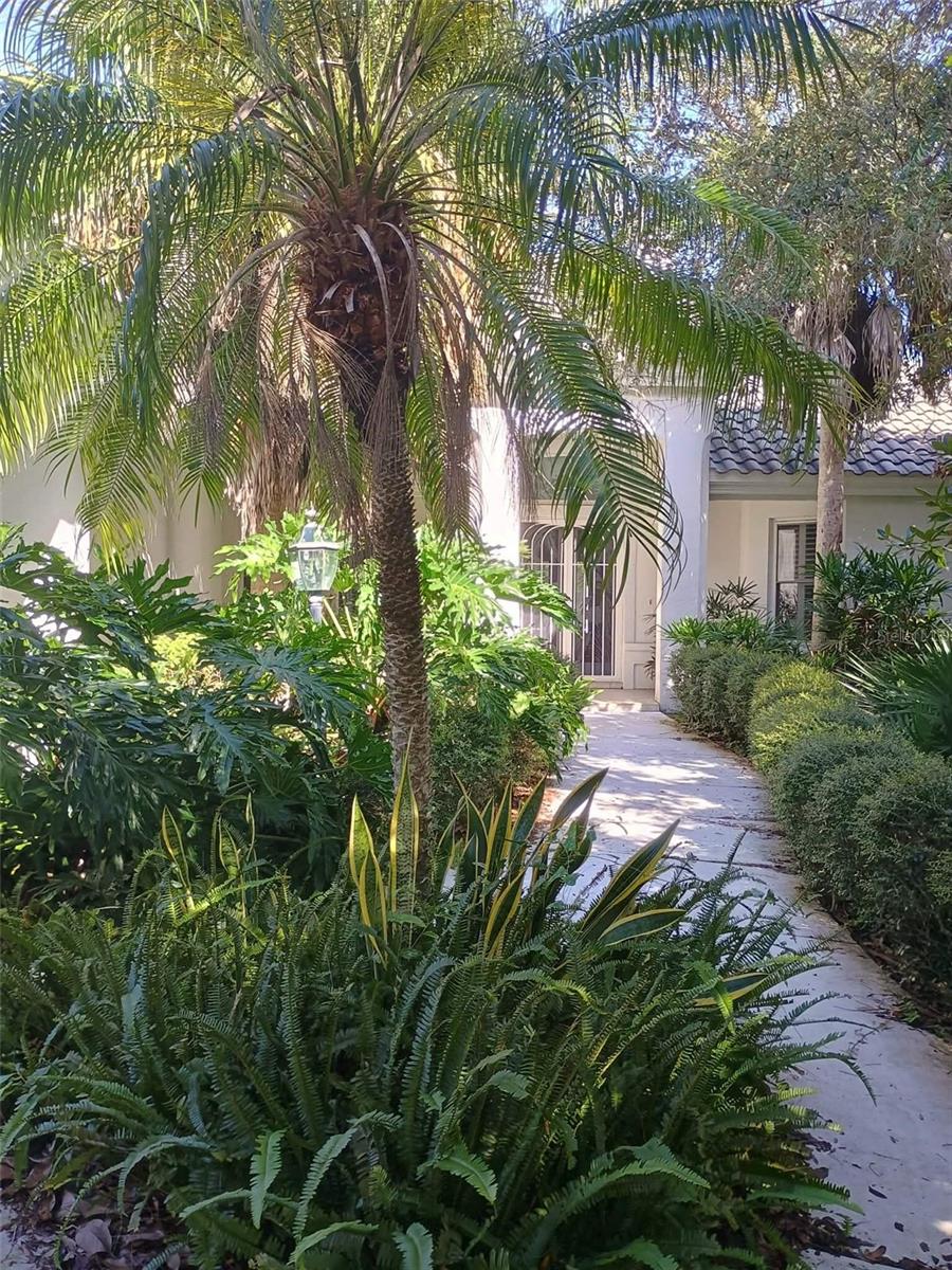 Image 9 of 9 For 2 Avenue Monet