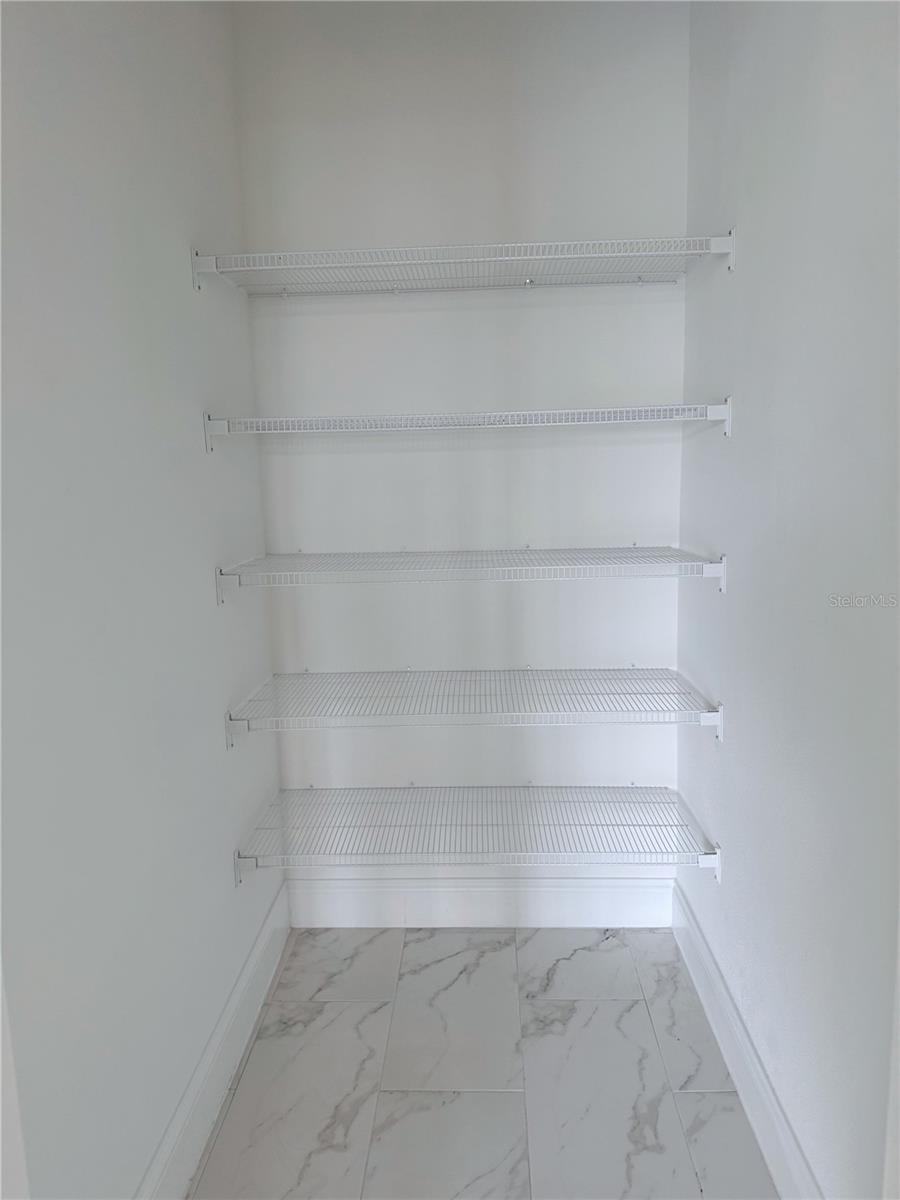 Image 20 of 29 For 725 Dennis Street