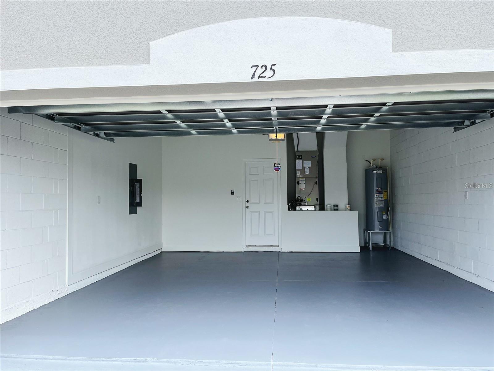 Image 27 of 29 For 725 Dennis Street