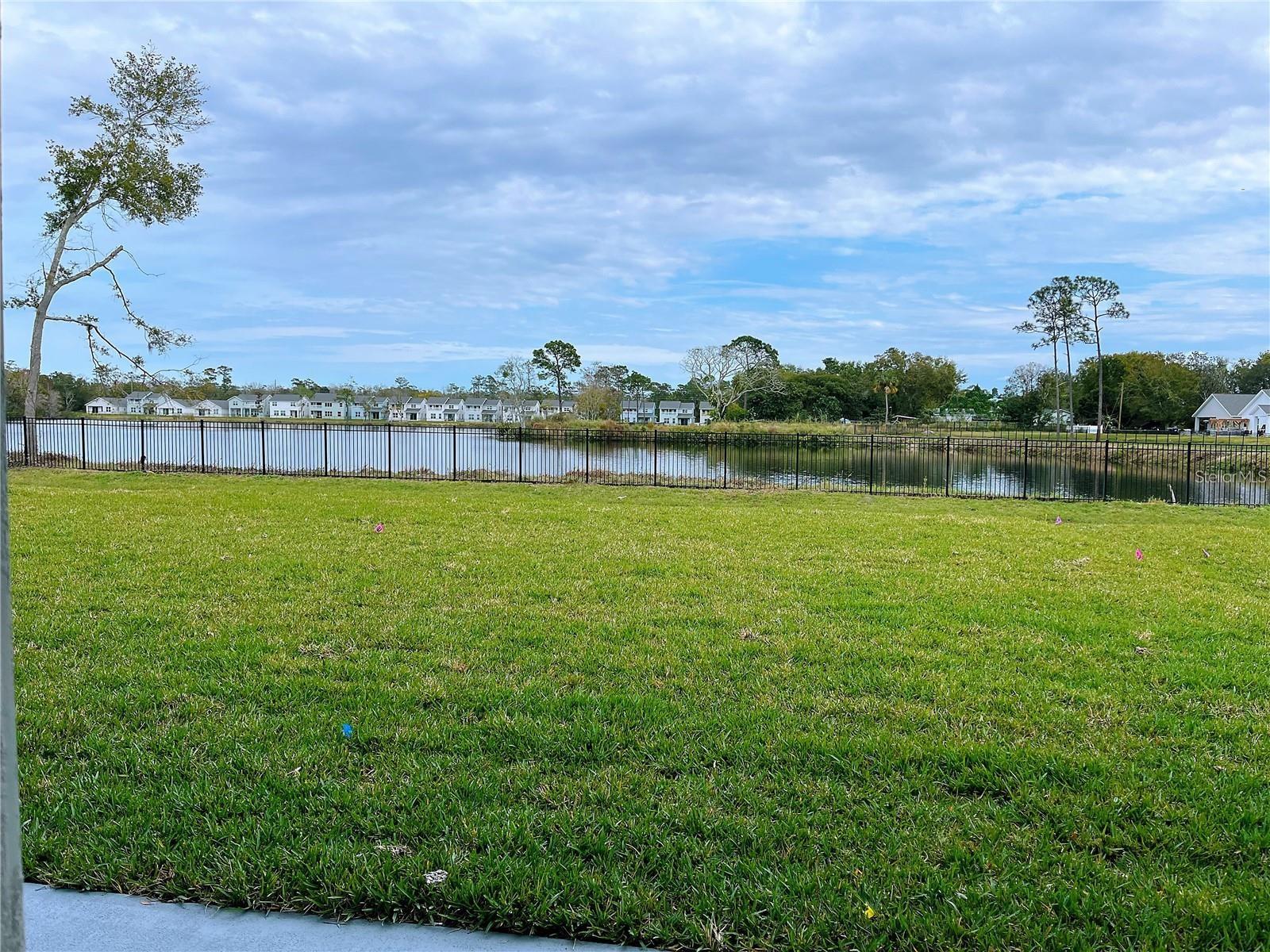 Image 29 of 29 For 725 Dennis Street