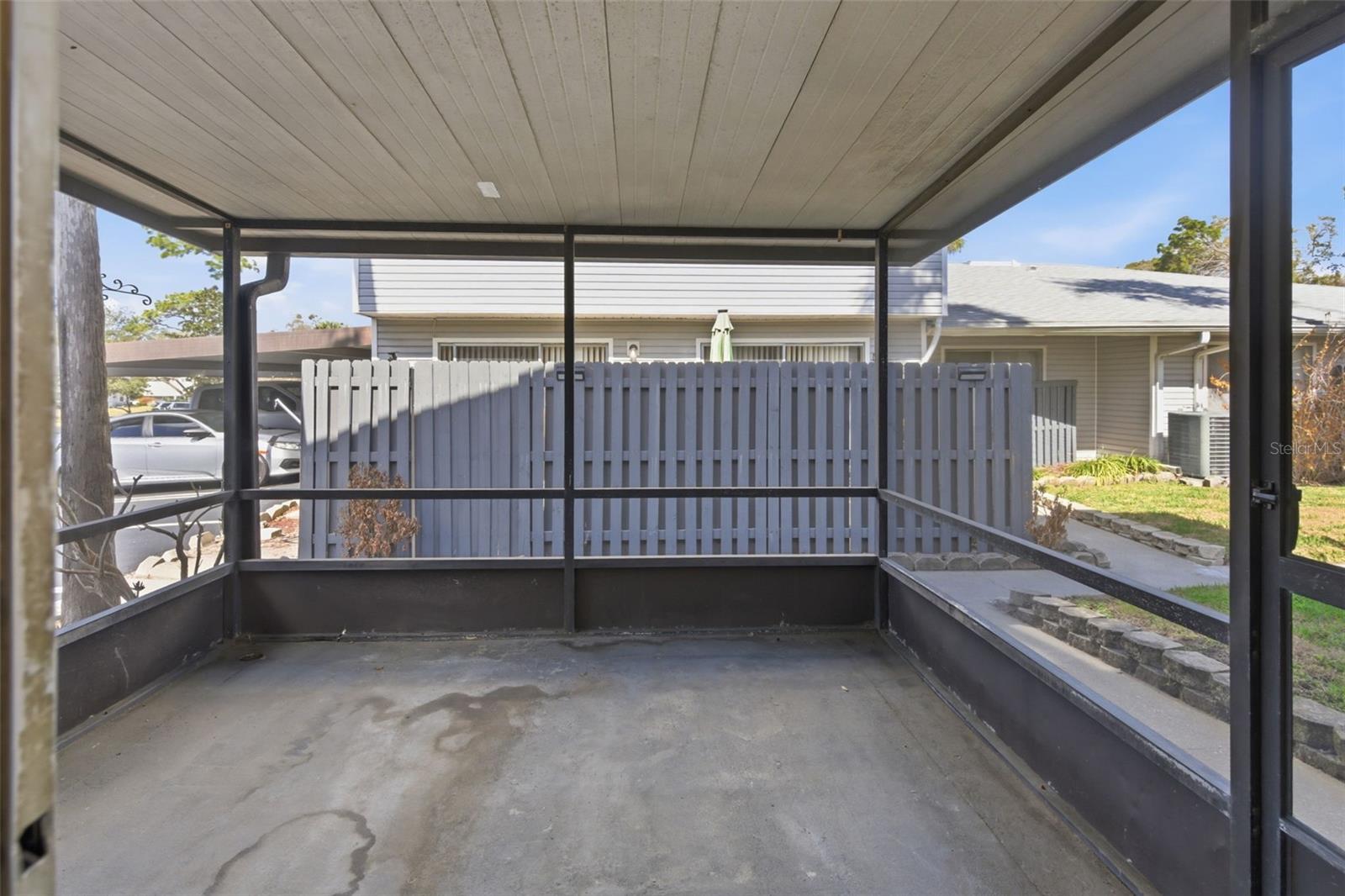 Image 17 of 21 For 526 Heatherton Village