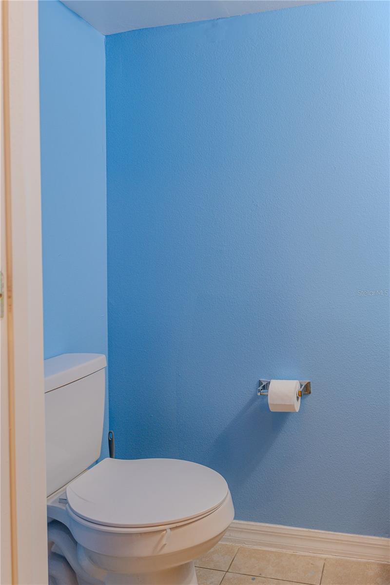 Image 10 of 42 For 274 Curtis Avenue