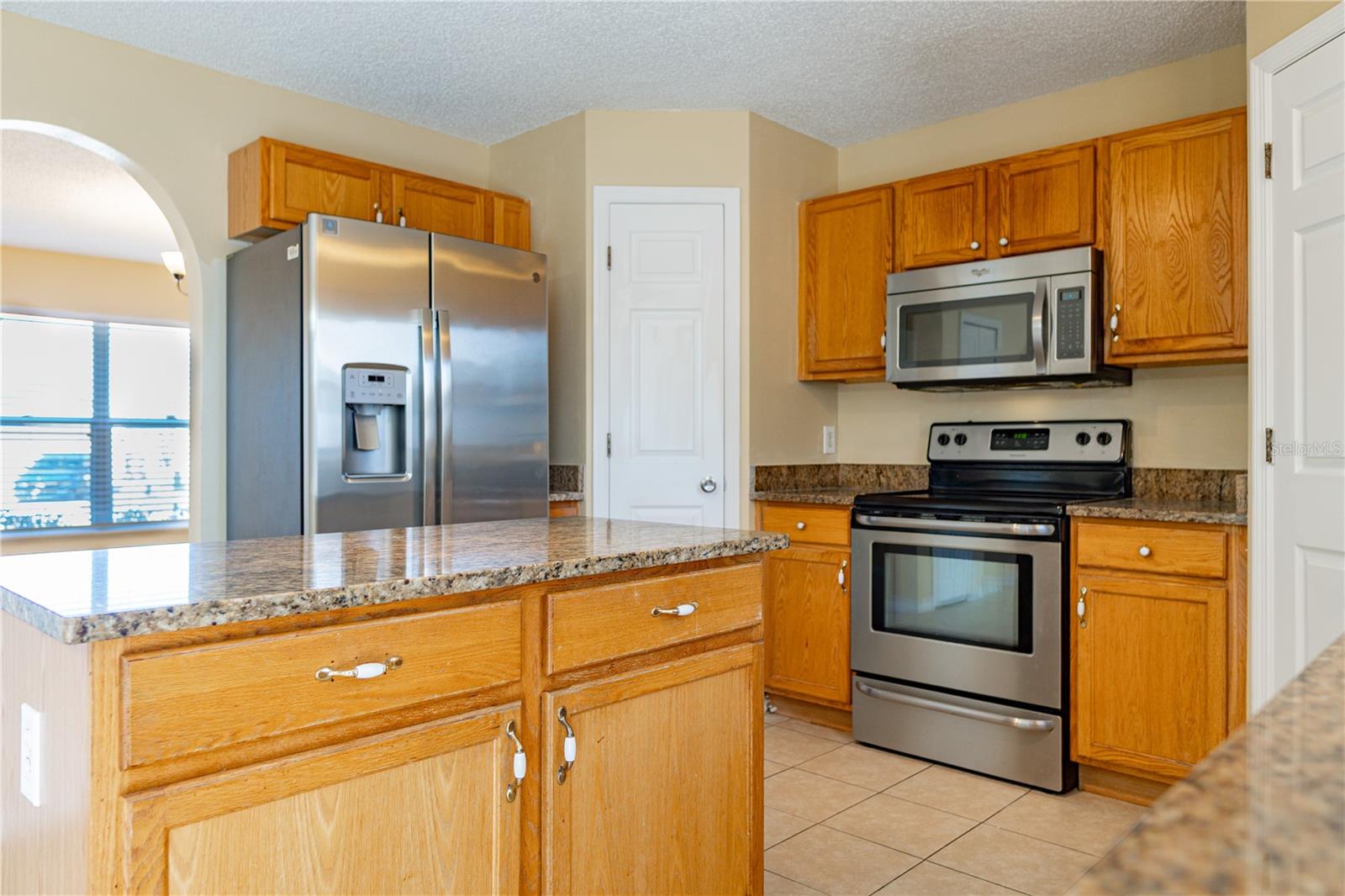 Image 13 of 42 For 274 Curtis Avenue