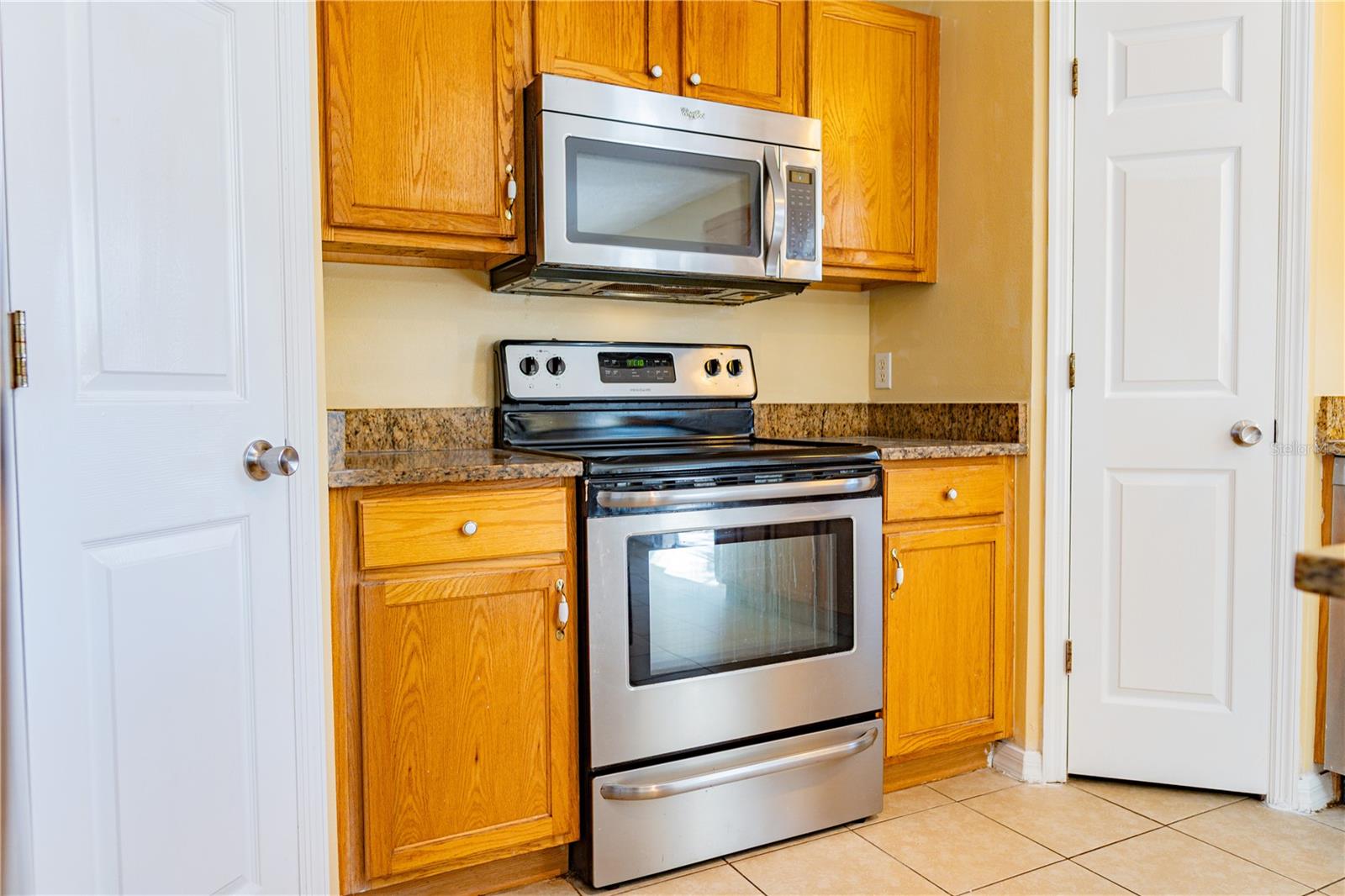 Image 14 of 42 For 274 Curtis Avenue