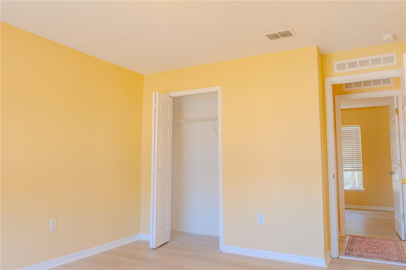 Image 19 of 42 For 274 Curtis Avenue