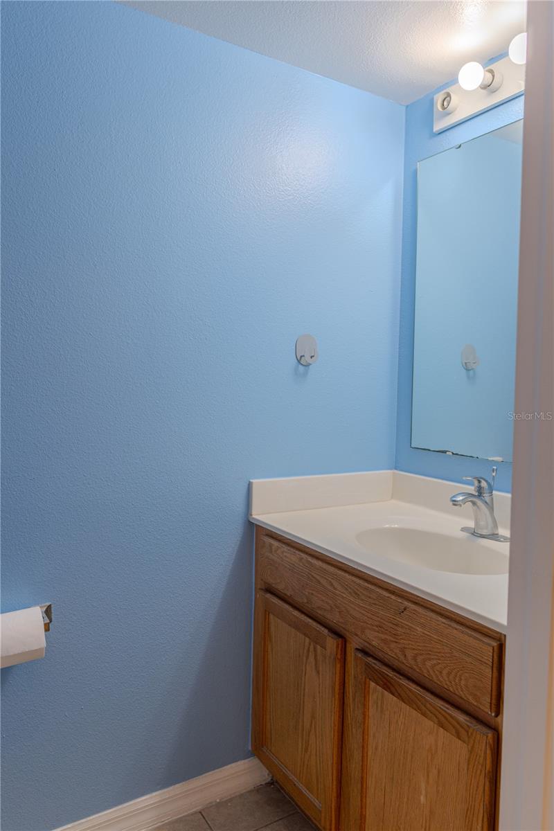 Image 9 of 42 For 274 Curtis Avenue