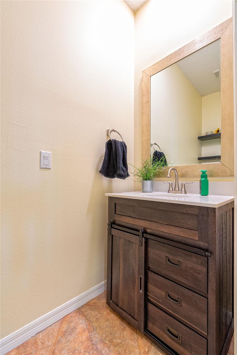 Image 28 of 39 For 13731 Waterhouse Way