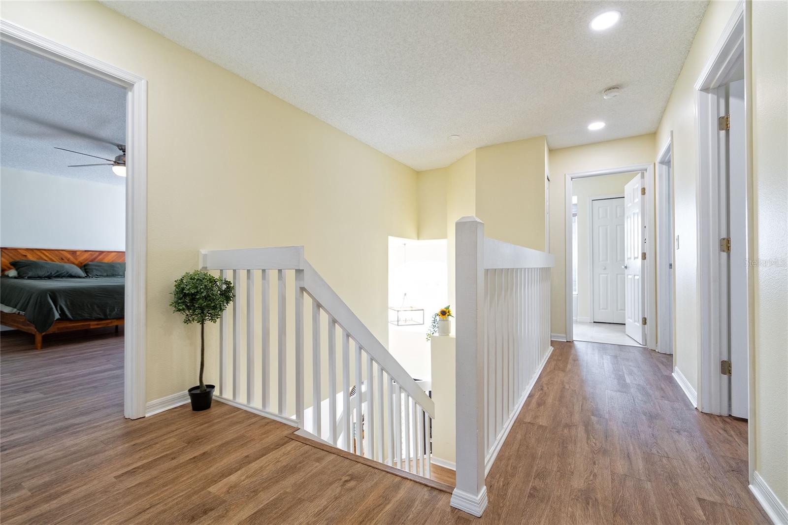 Image 34 of 39 For 13731 Waterhouse Way