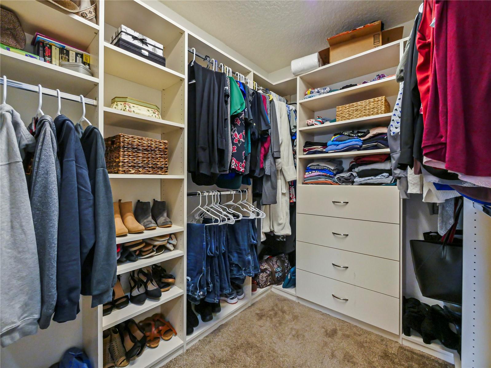 Image 24 of 46 For 2522 Double Tree Place