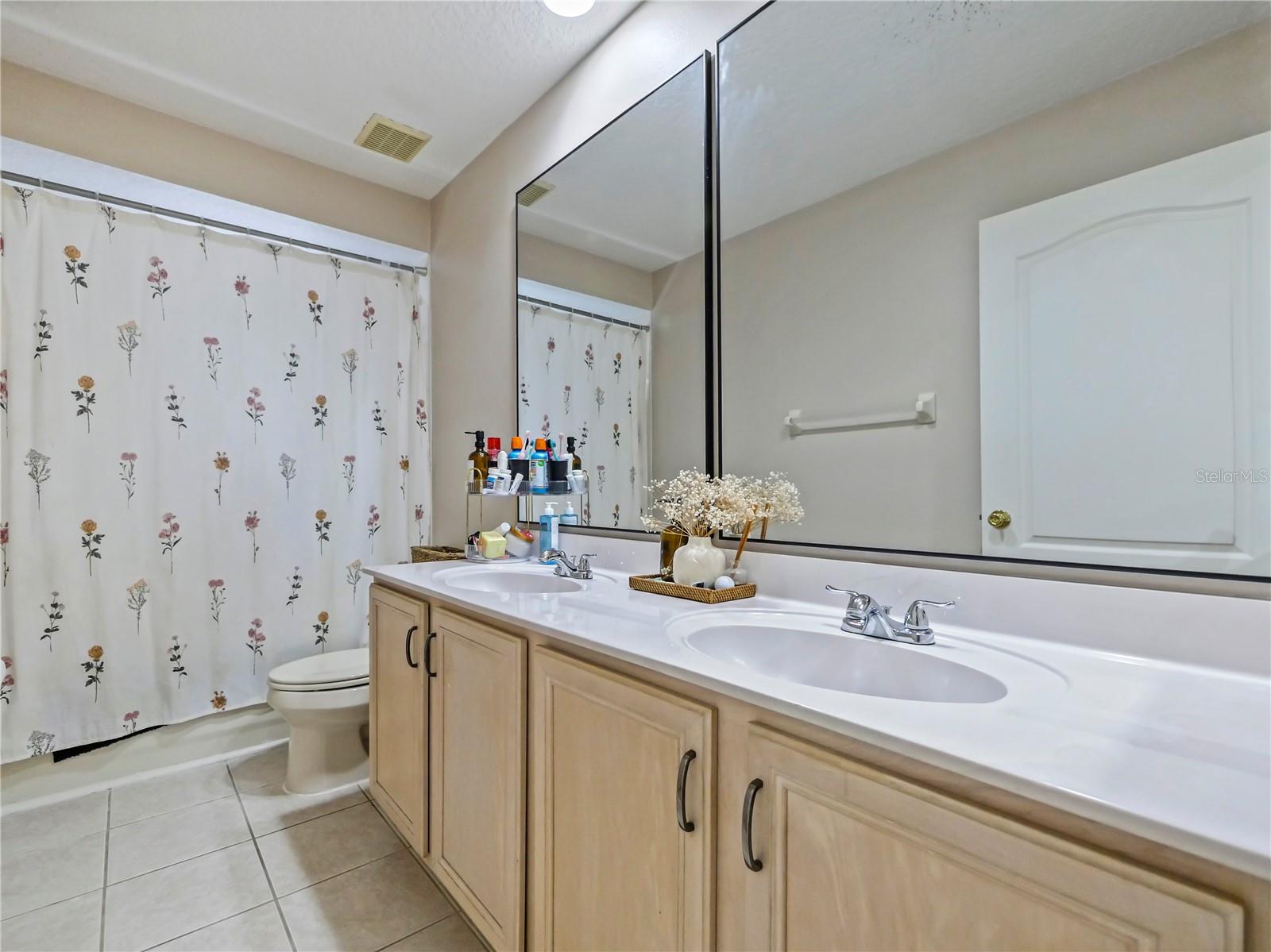 Image 30 of 46 For 2522 Double Tree Place