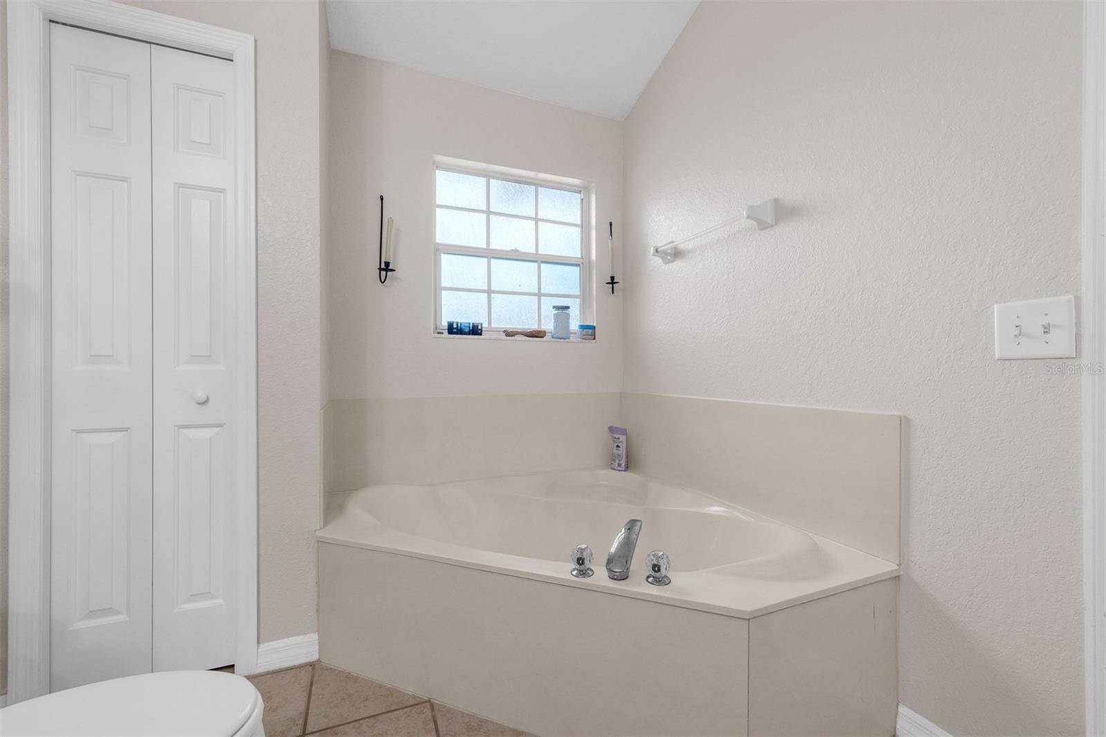 Image 19 of 29 For 1278 Fairway Drive