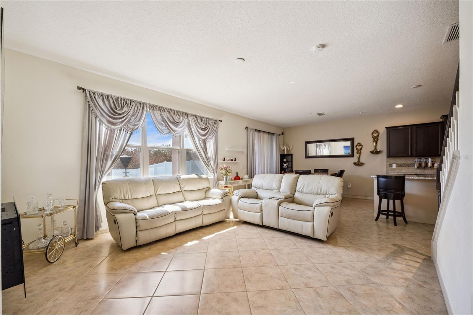 Image 27 of 51 For 8734 Hinsdale Heights Drive