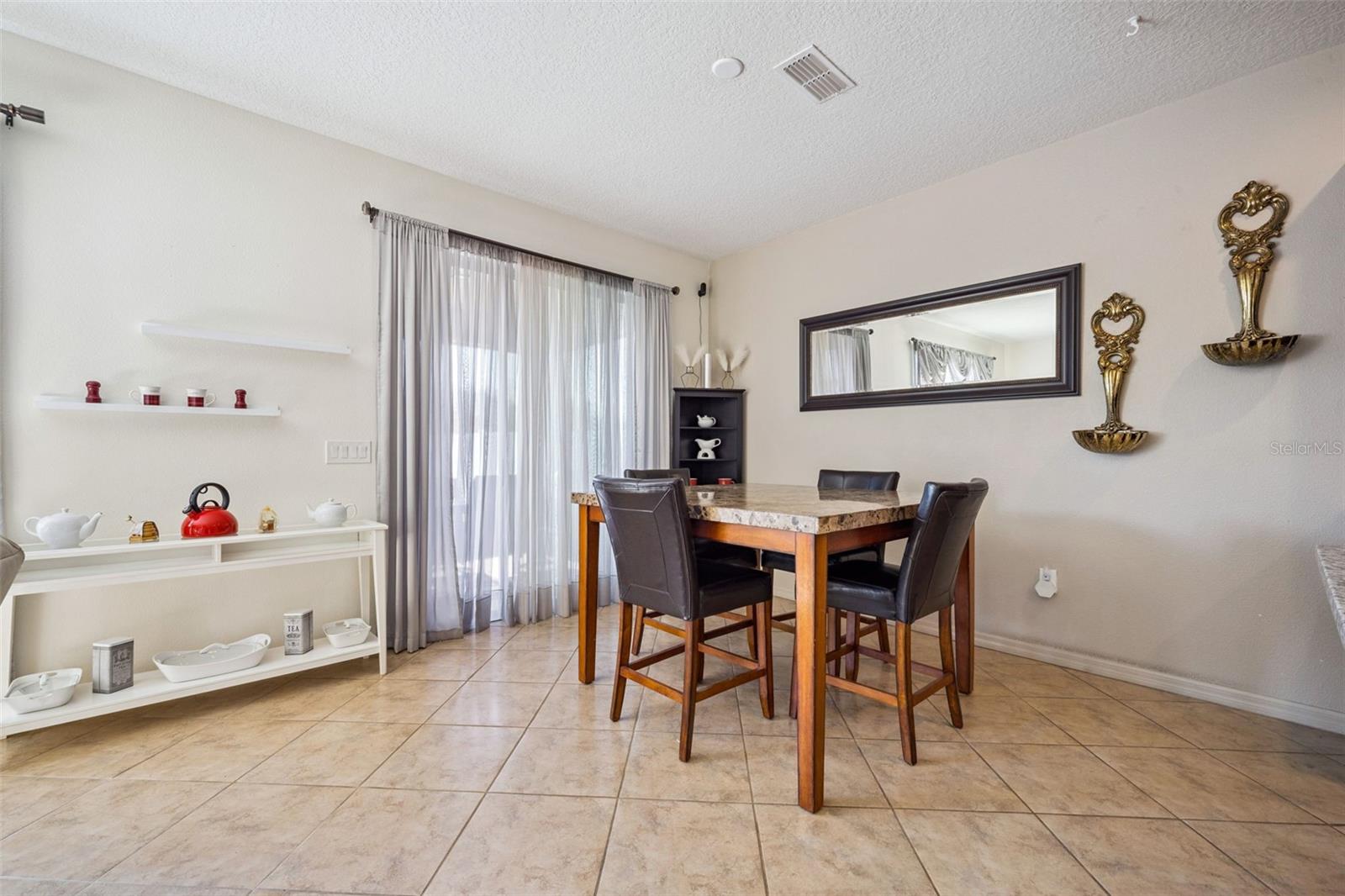 Image 29 of 51 For 8734 Hinsdale Heights Drive