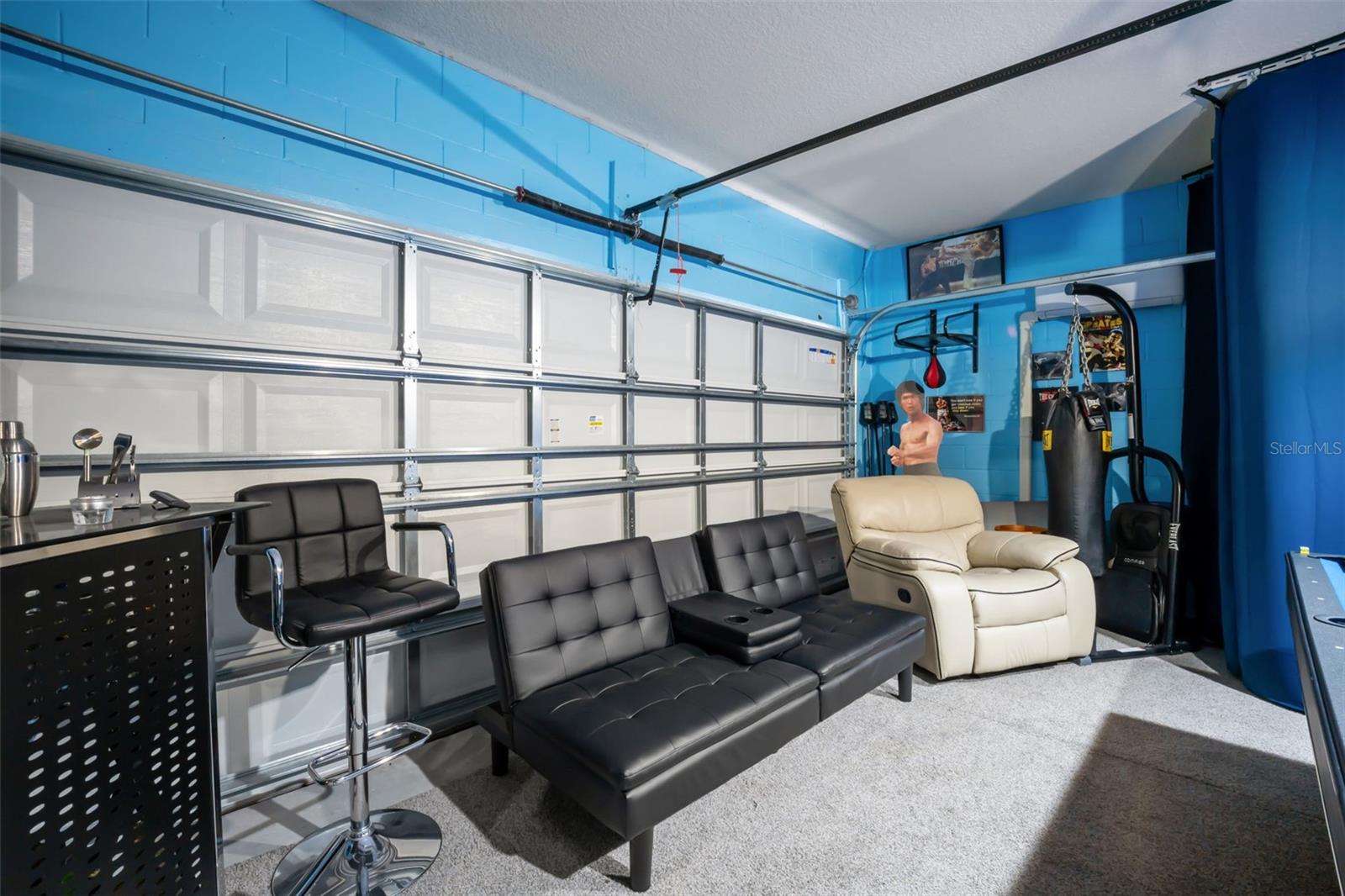 Image 34 of 51 For 8734 Hinsdale Heights Drive