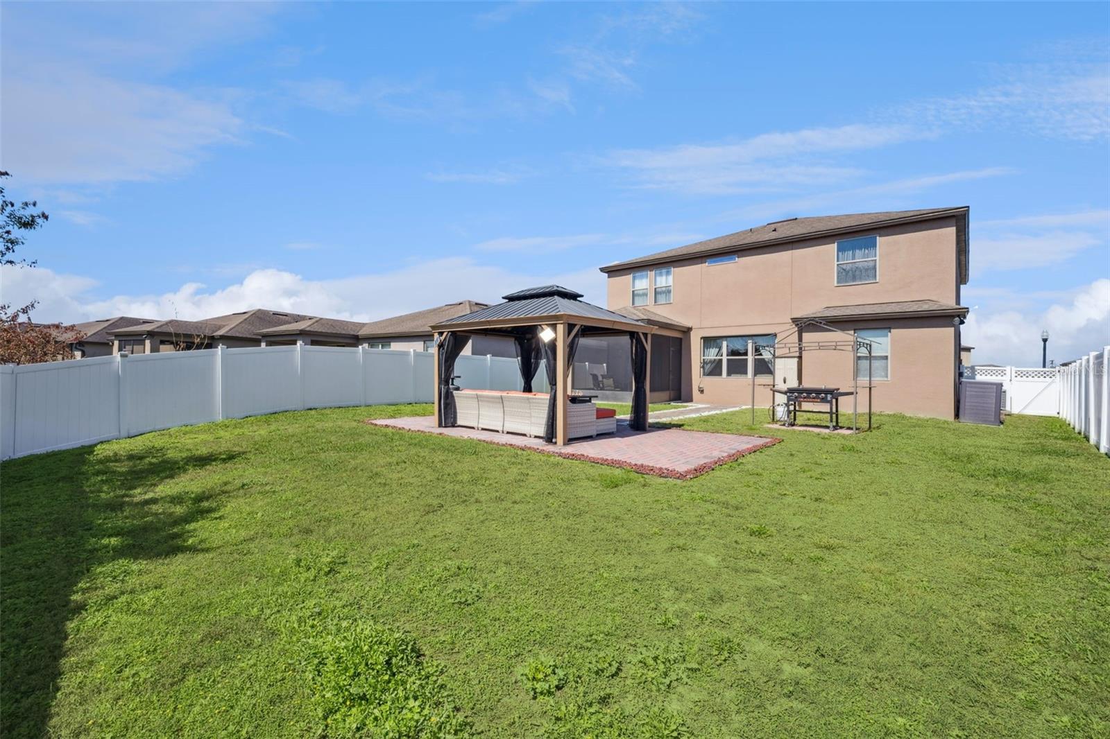 Image 39 of 51 For 8734 Hinsdale Heights Drive