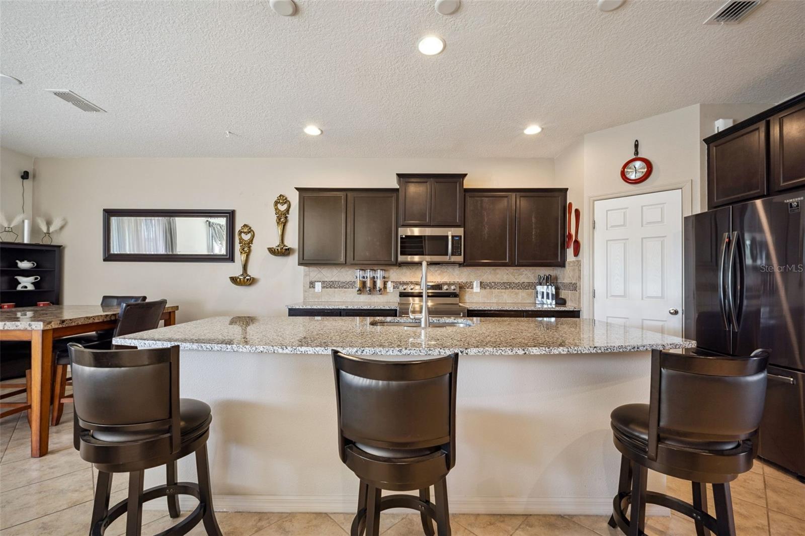 Image 6 of 51 For 8734 Hinsdale Heights Drive