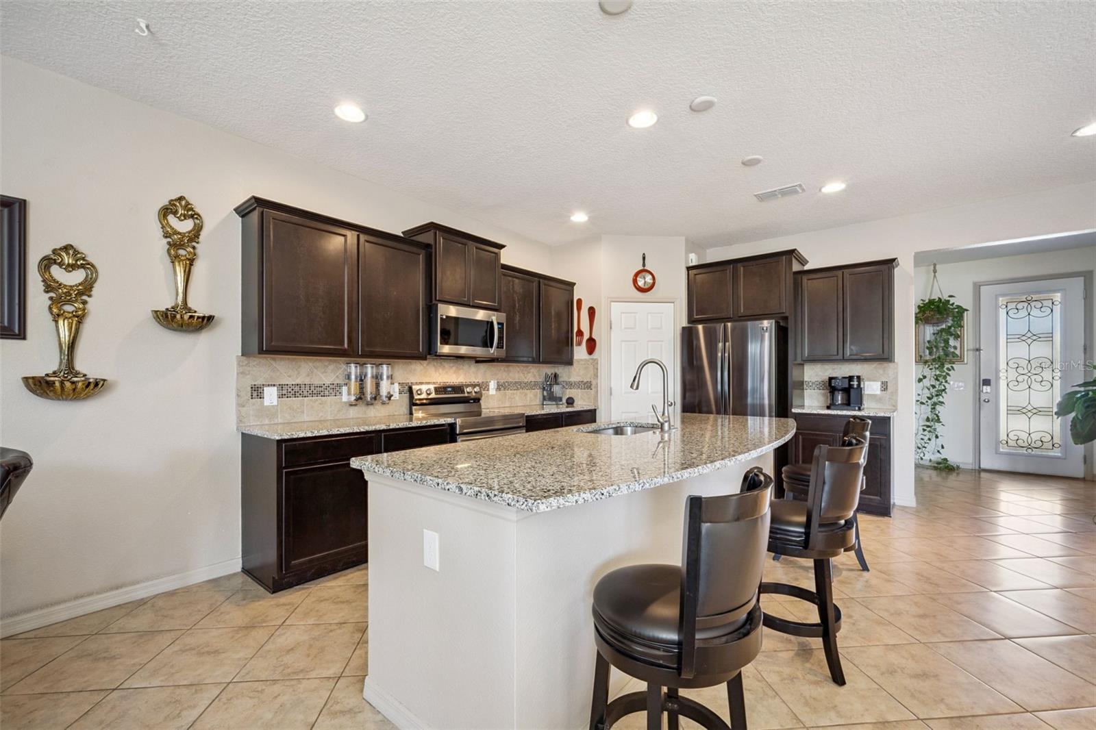 Image 8 of 51 For 8734 Hinsdale Heights Drive