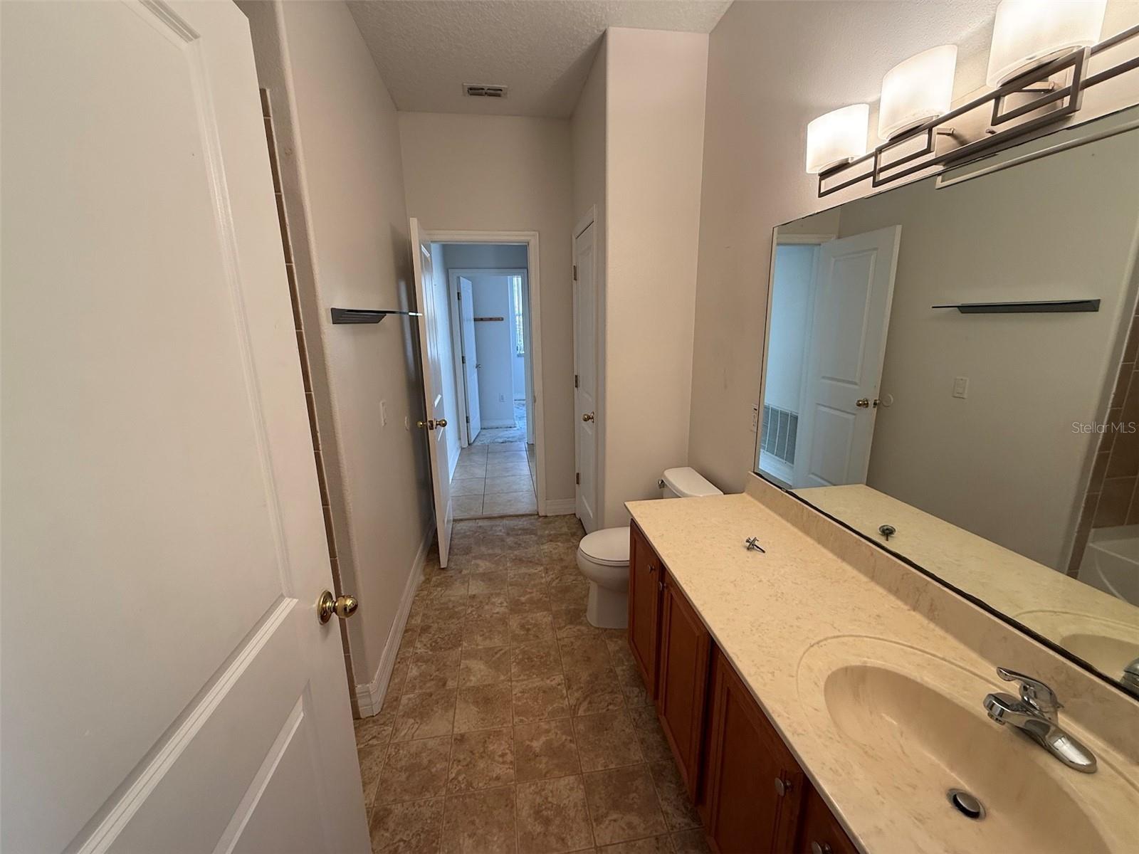 Image 16 of 22 For 454 Janice Kay Place