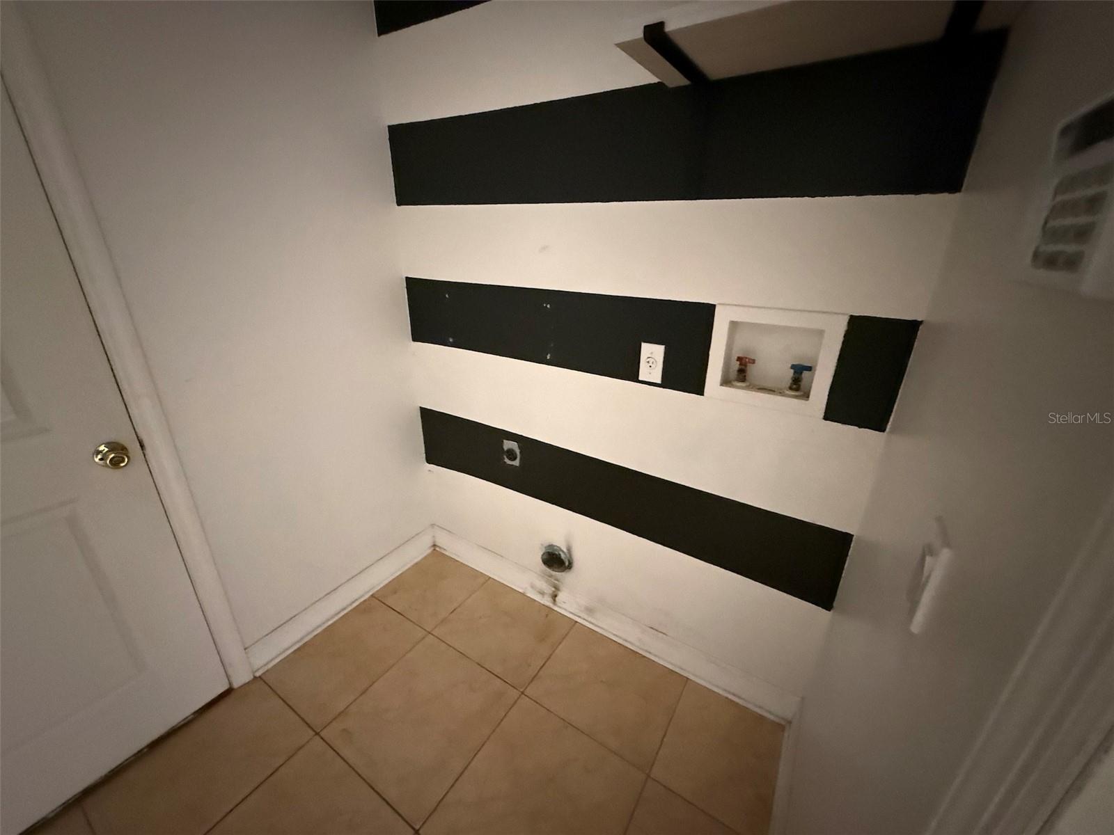 Image 19 of 22 For 454 Janice Kay Place