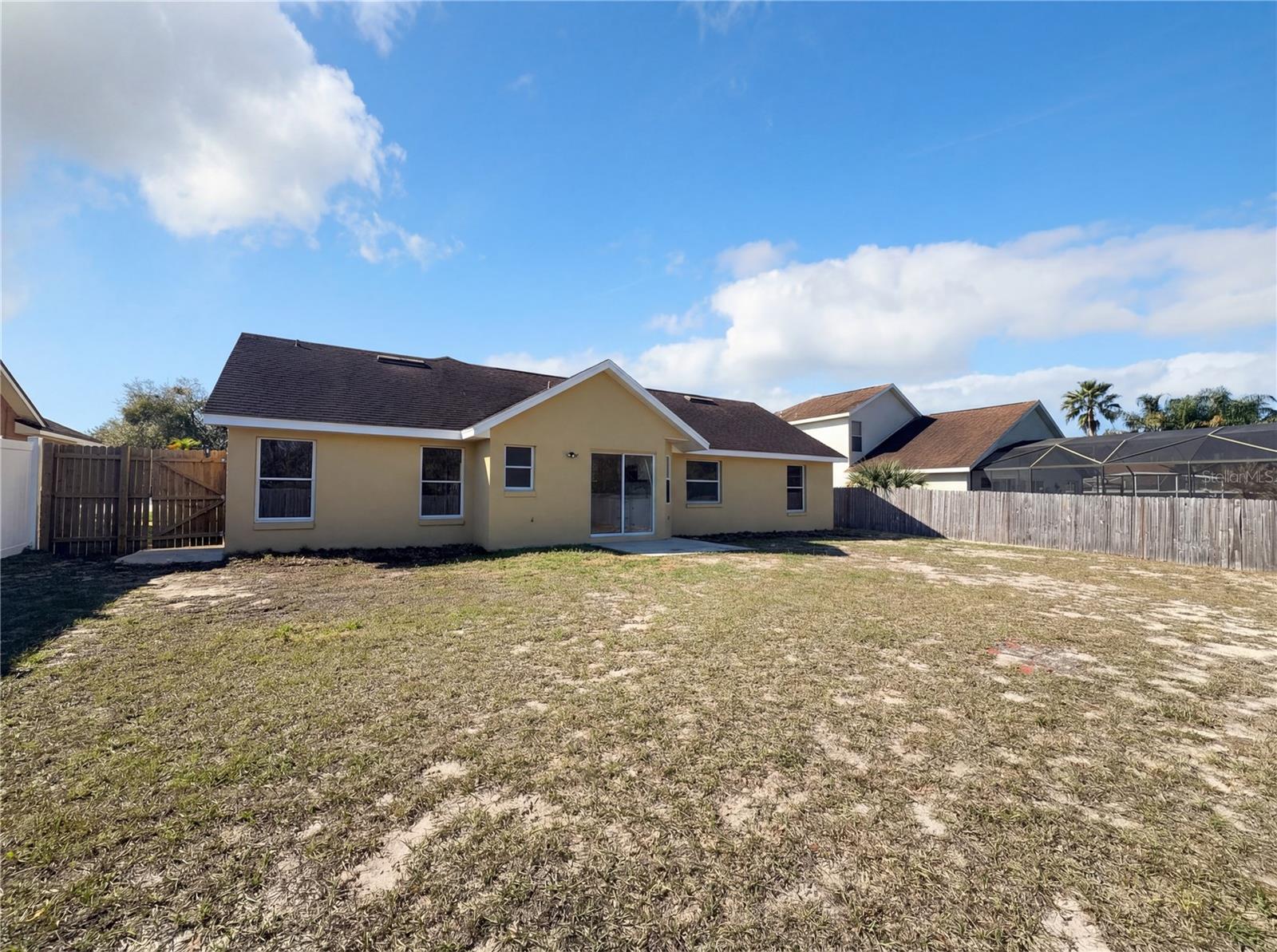 Image 5 of 19 For 166 Greenwich Street