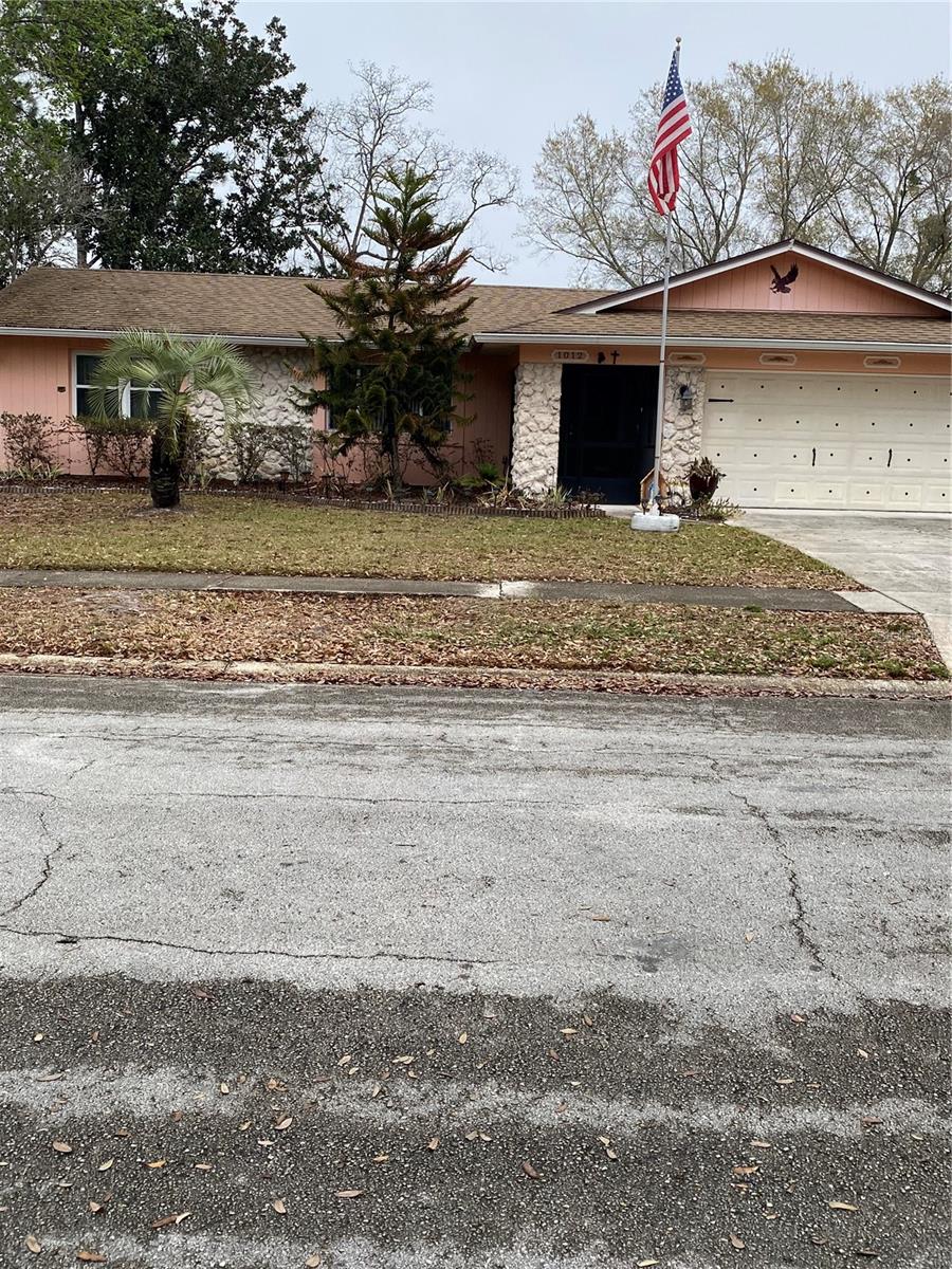 Image 5 of 9 For 1012 Forest Circle