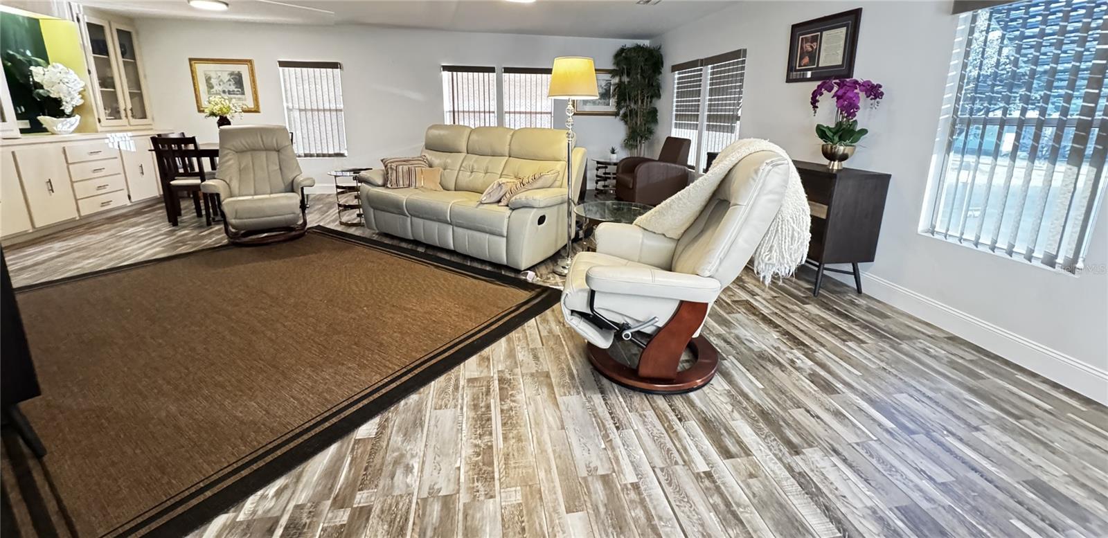 Image 11 of 34 For 3401 Wax Myrtle Circle 1745