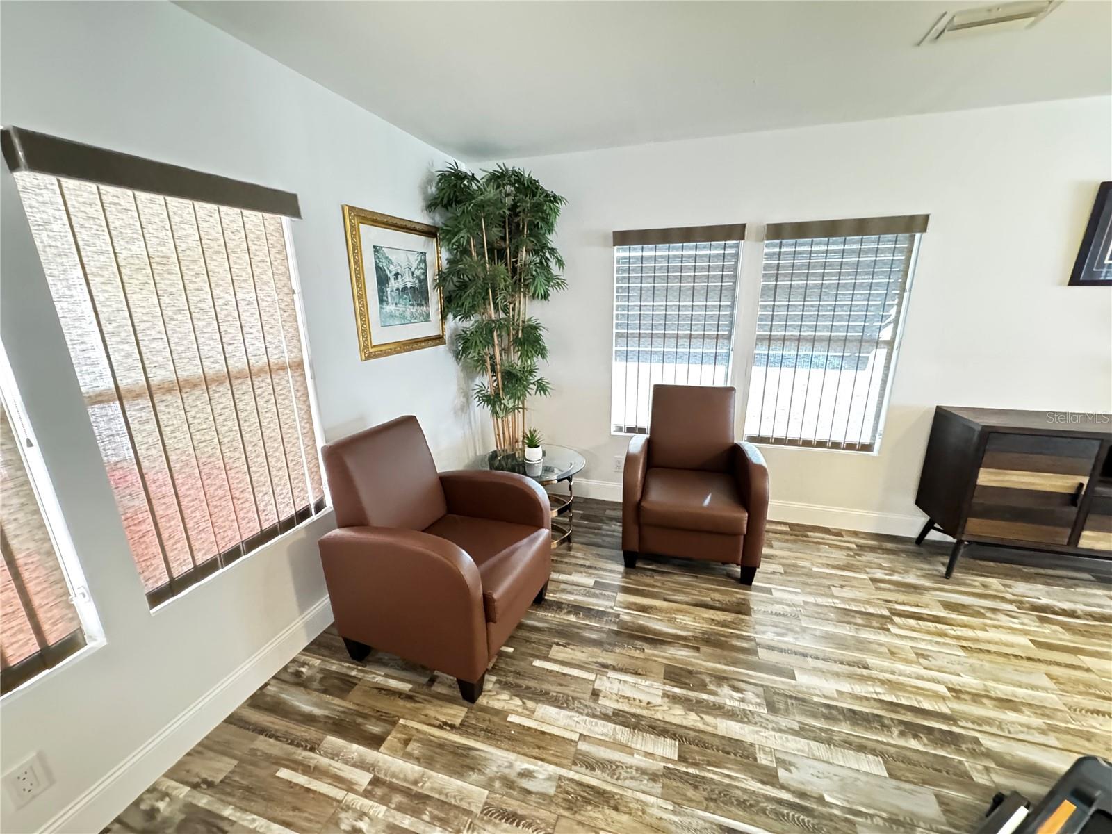 Image 16 of 34 For 3401 Wax Myrtle Circle 1745