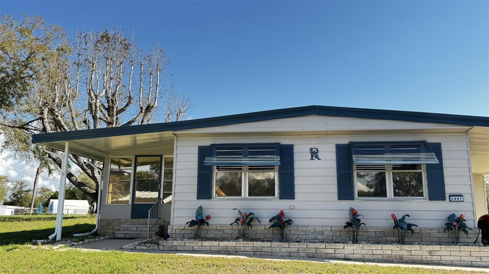 Image 22 of 34 For 3401 Wax Myrtle Circle 1745