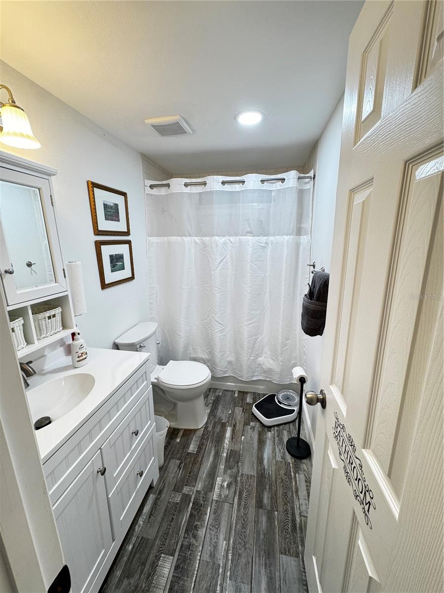 Image 3 of 34 For 3401 Wax Myrtle Circle 1745