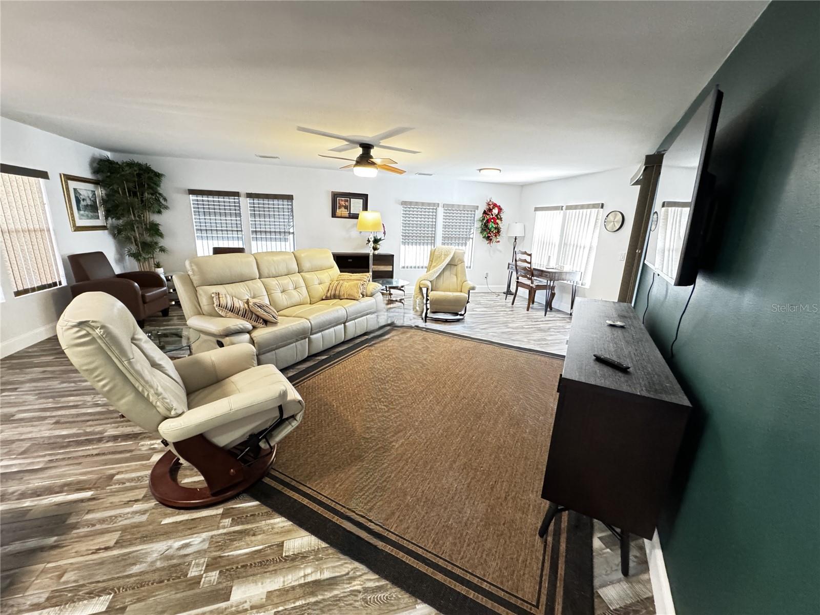 Image 9 of 34 For 3401 Wax Myrtle Circle 1745