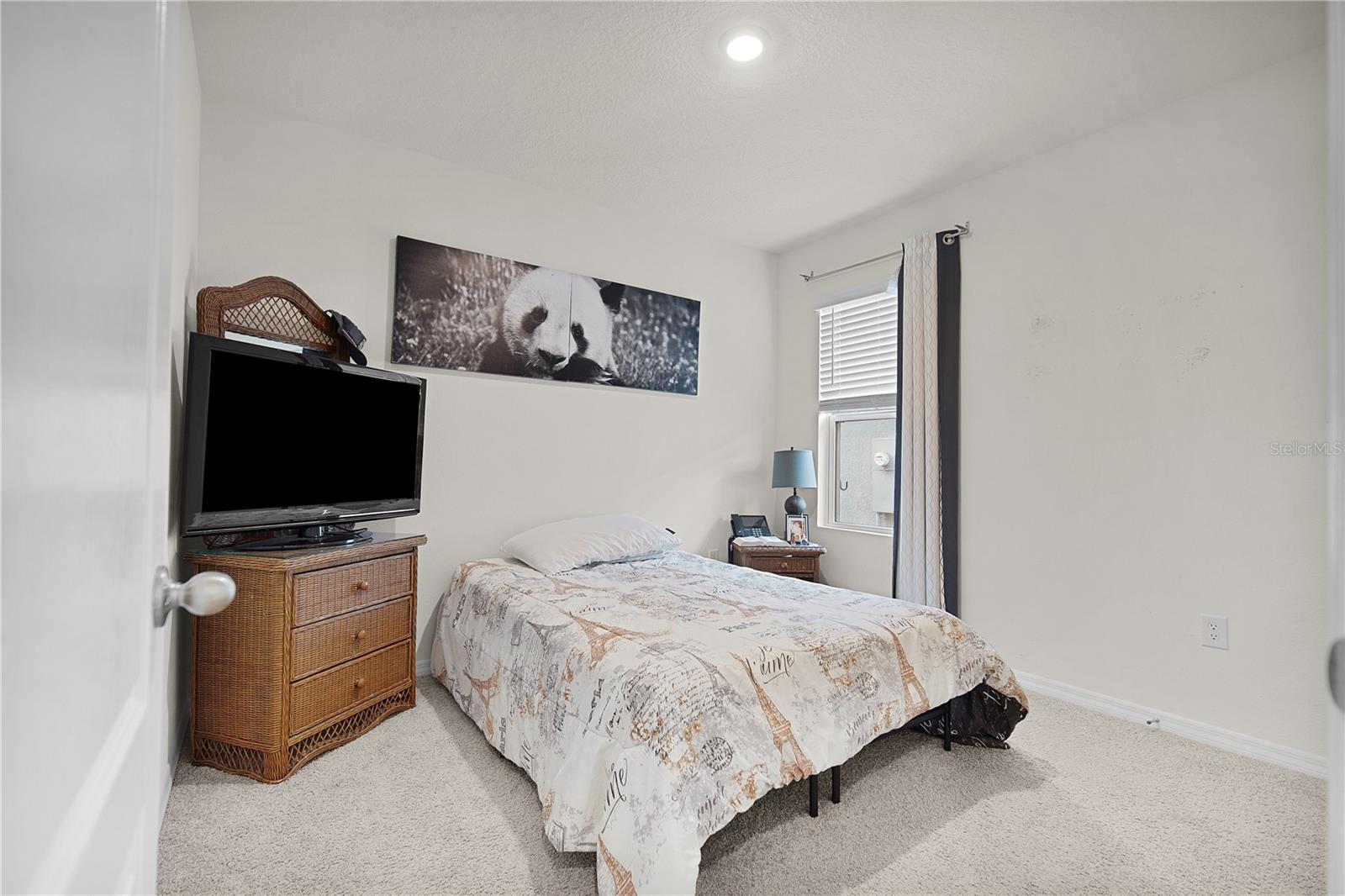 Image 19 of 38 For 1749 Southfork Drive