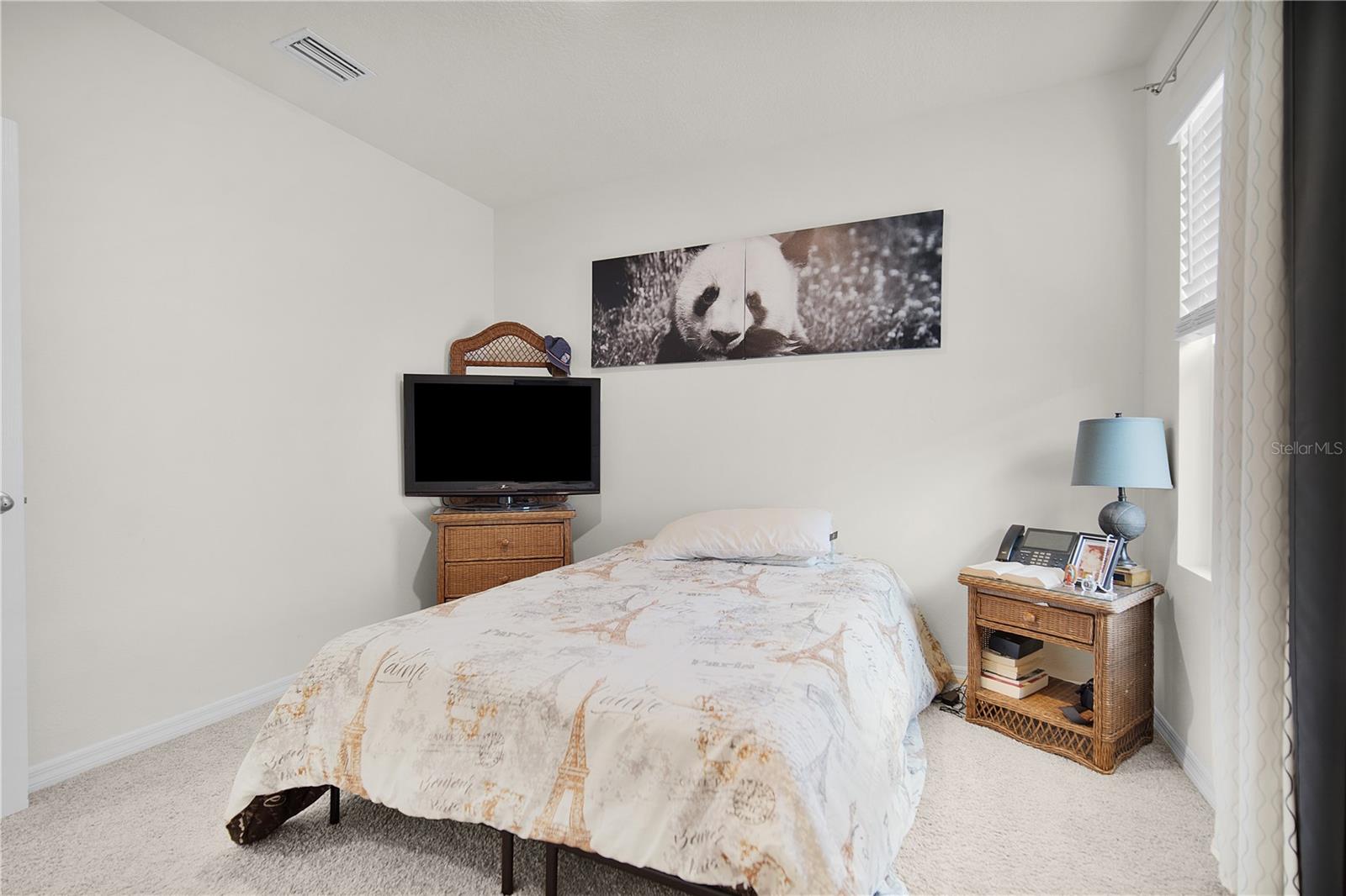 Image 20 of 38 For 1749 Southfork Drive