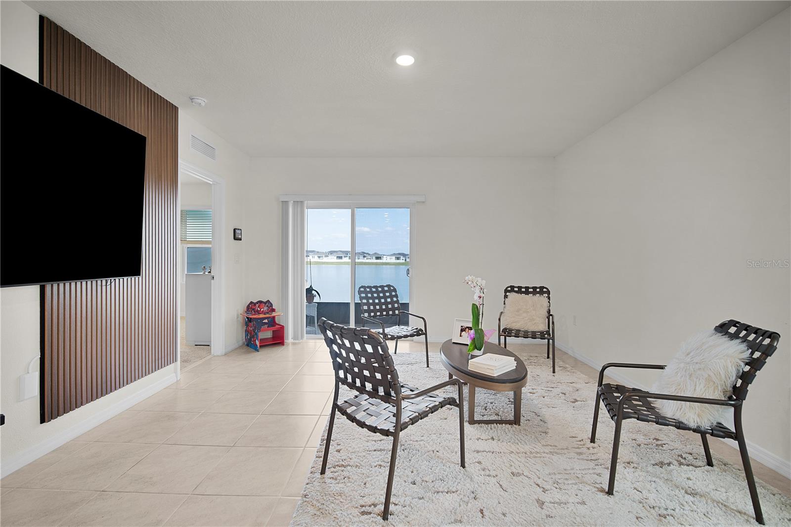 Image 29 of 38 For 1749 Southfork Drive