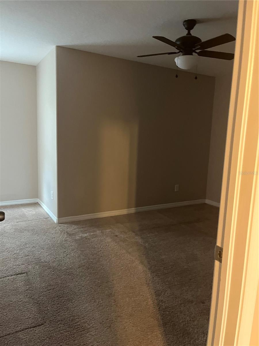 Image 11 of 25 For 1366 Priory Circle 8