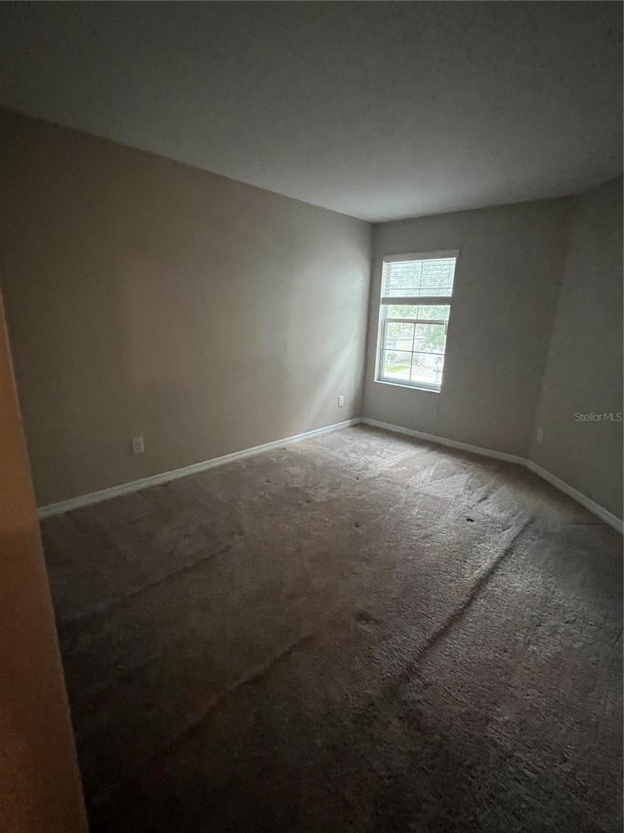 Image 16 of 25 For 1366 Priory Circle 8