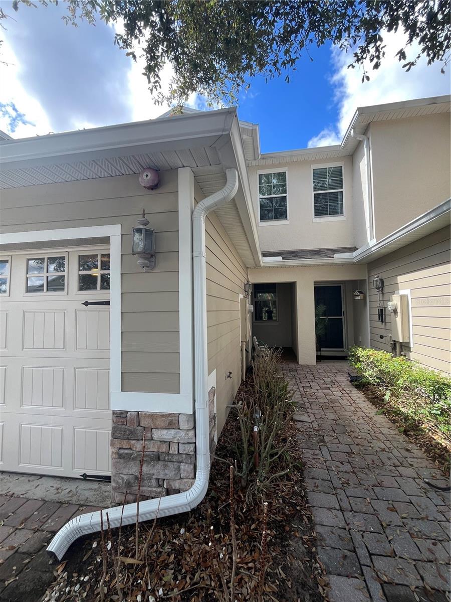 Image 24 of 25 For 1366 Priory Circle 8