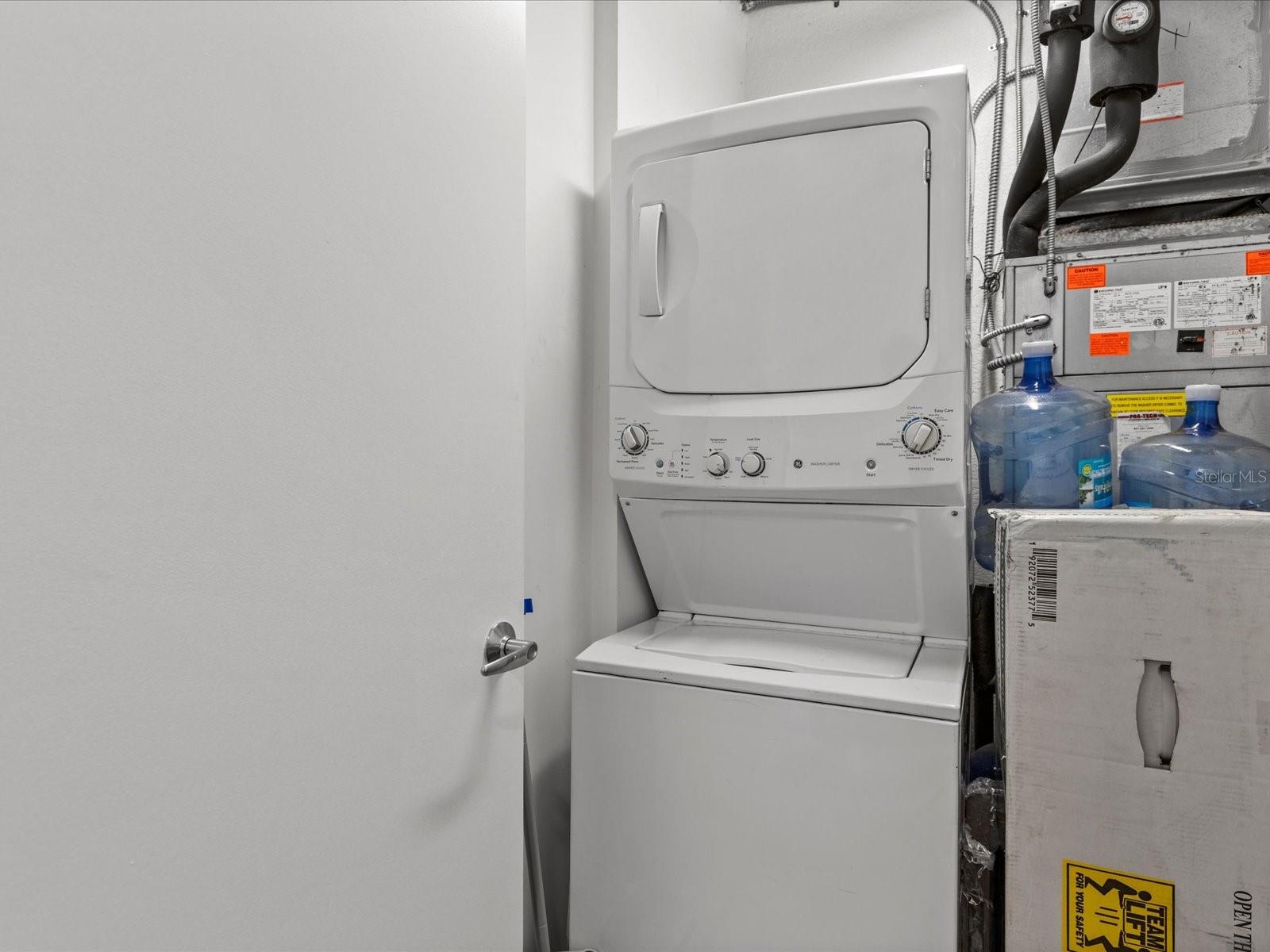 Image 23 of 38 For 150 Robinson Street 2906