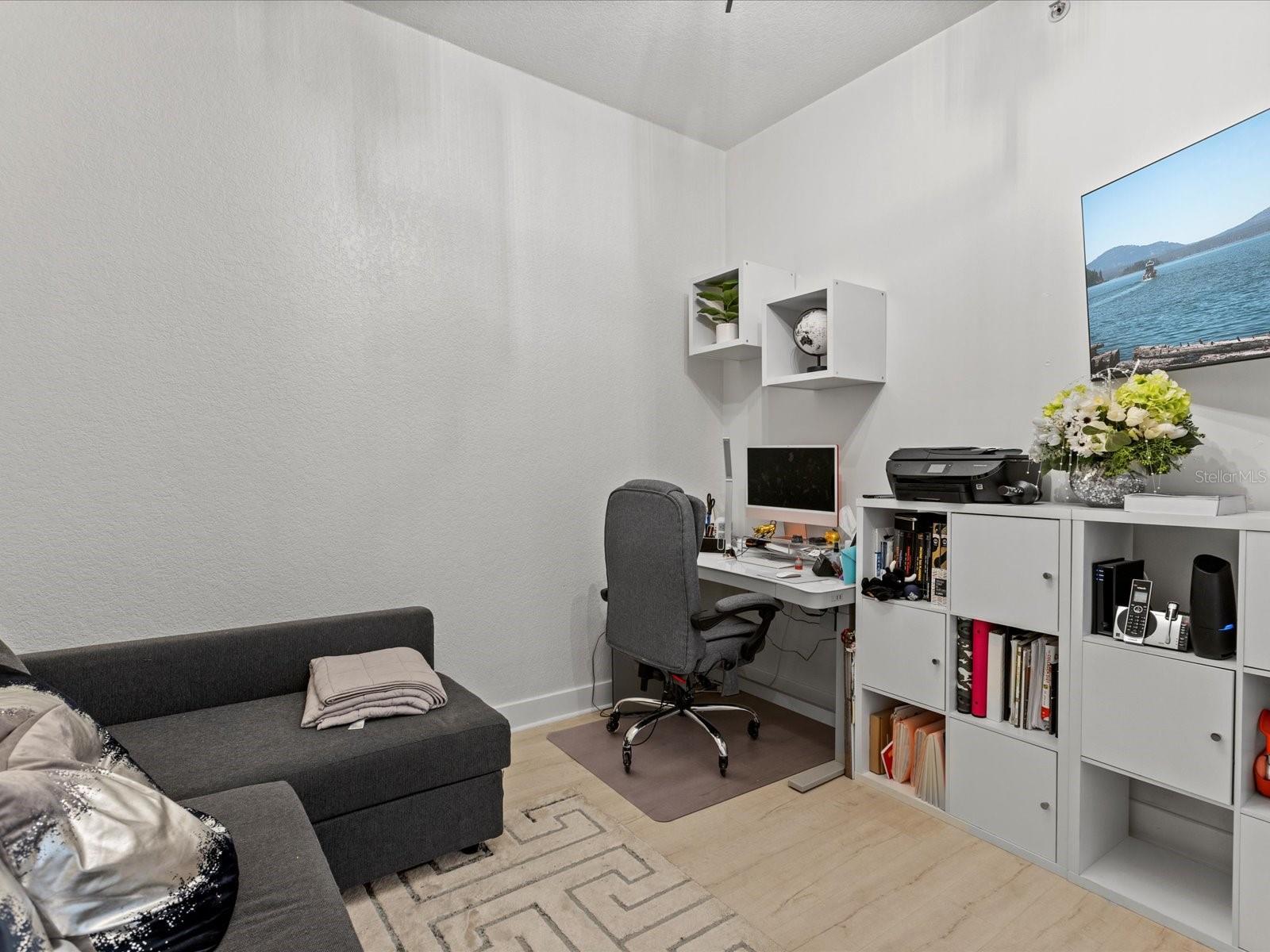 Image 24 of 38 For 150 Robinson Street 2906