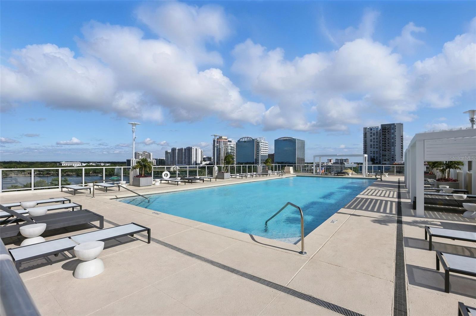 Image 26 of 38 For 150 Robinson Street 2906