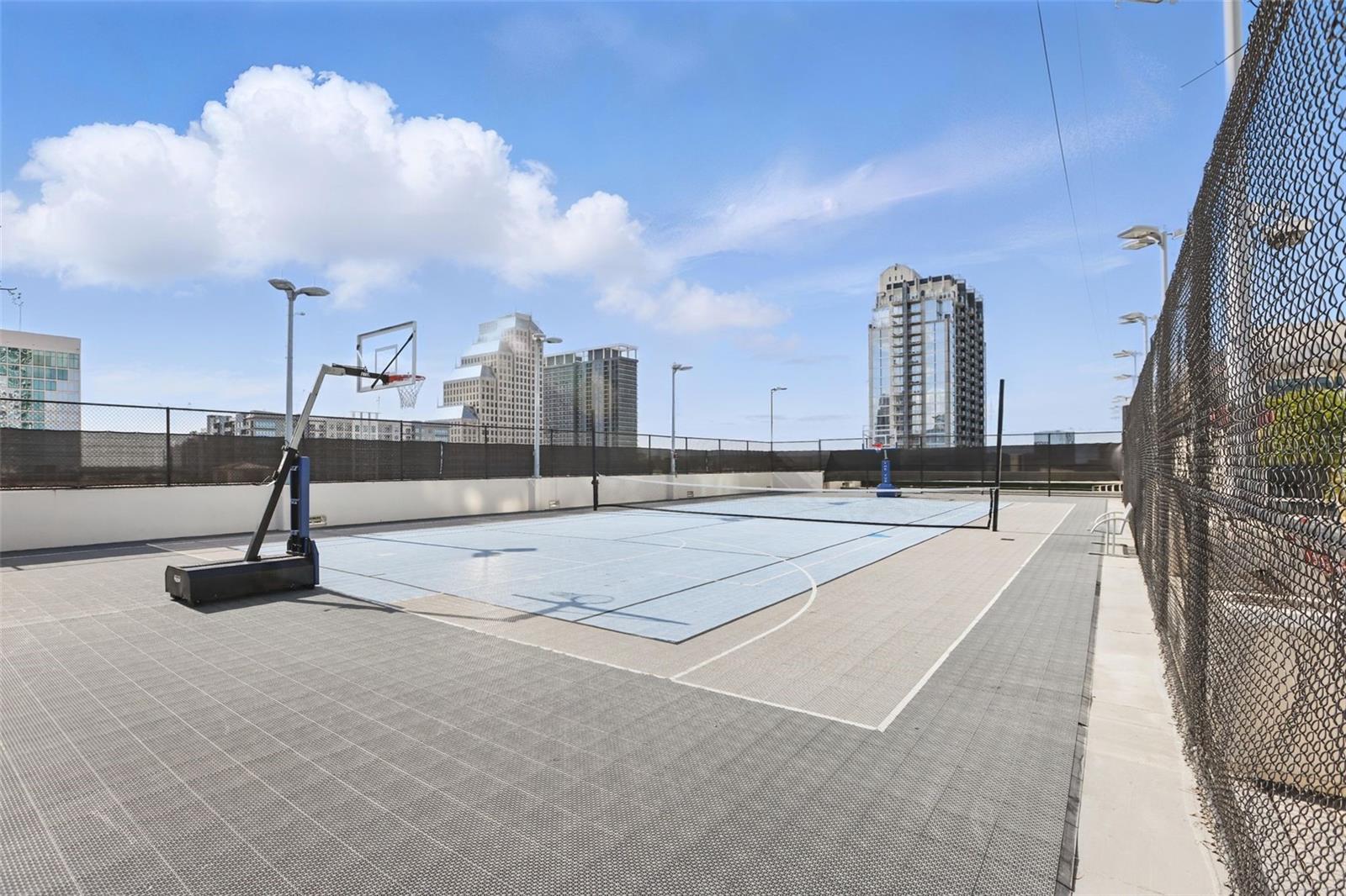 Image 27 of 38 For 150 Robinson Street 2906