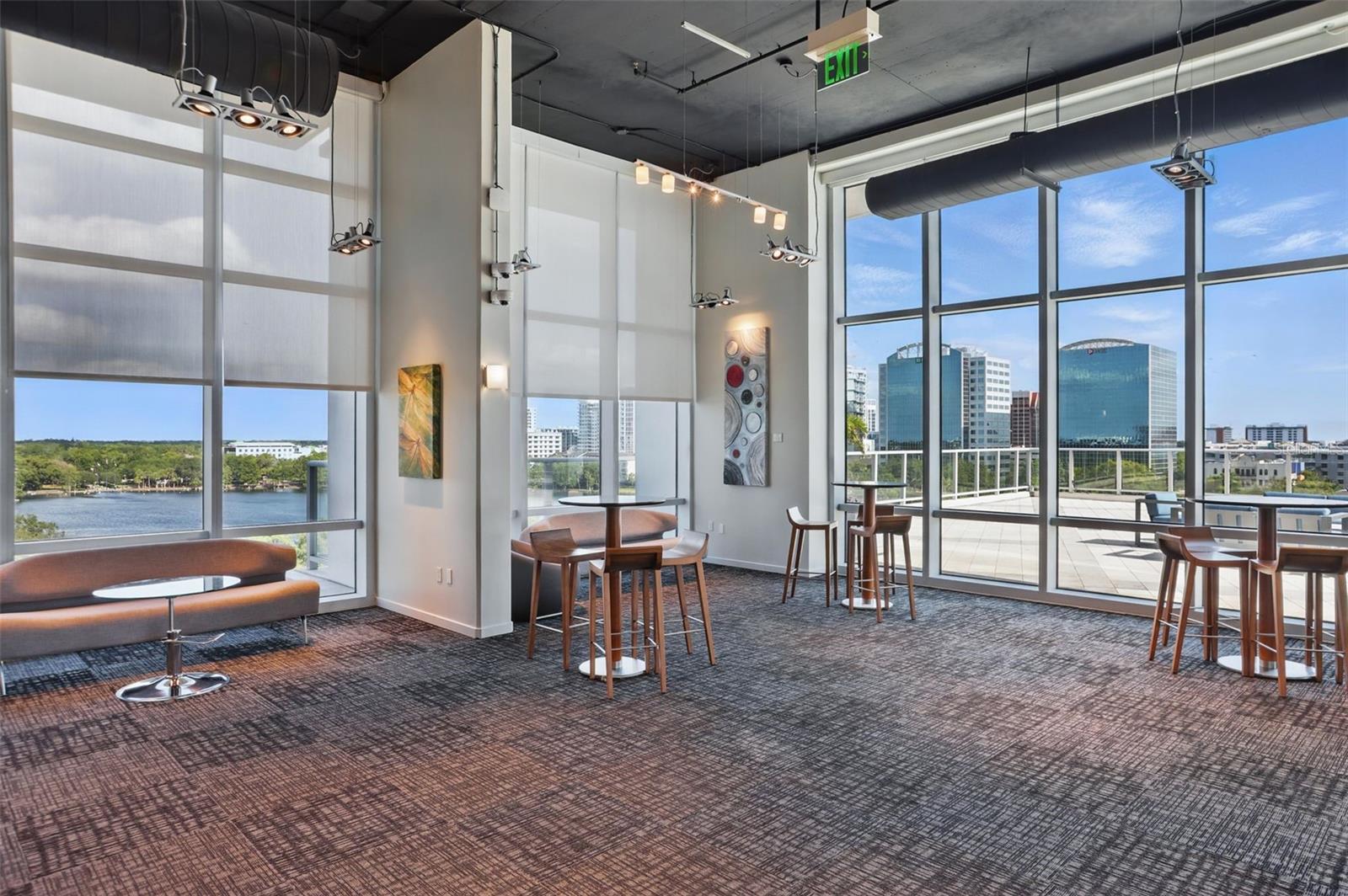 Image 33 of 38 For 150 Robinson Street 2906