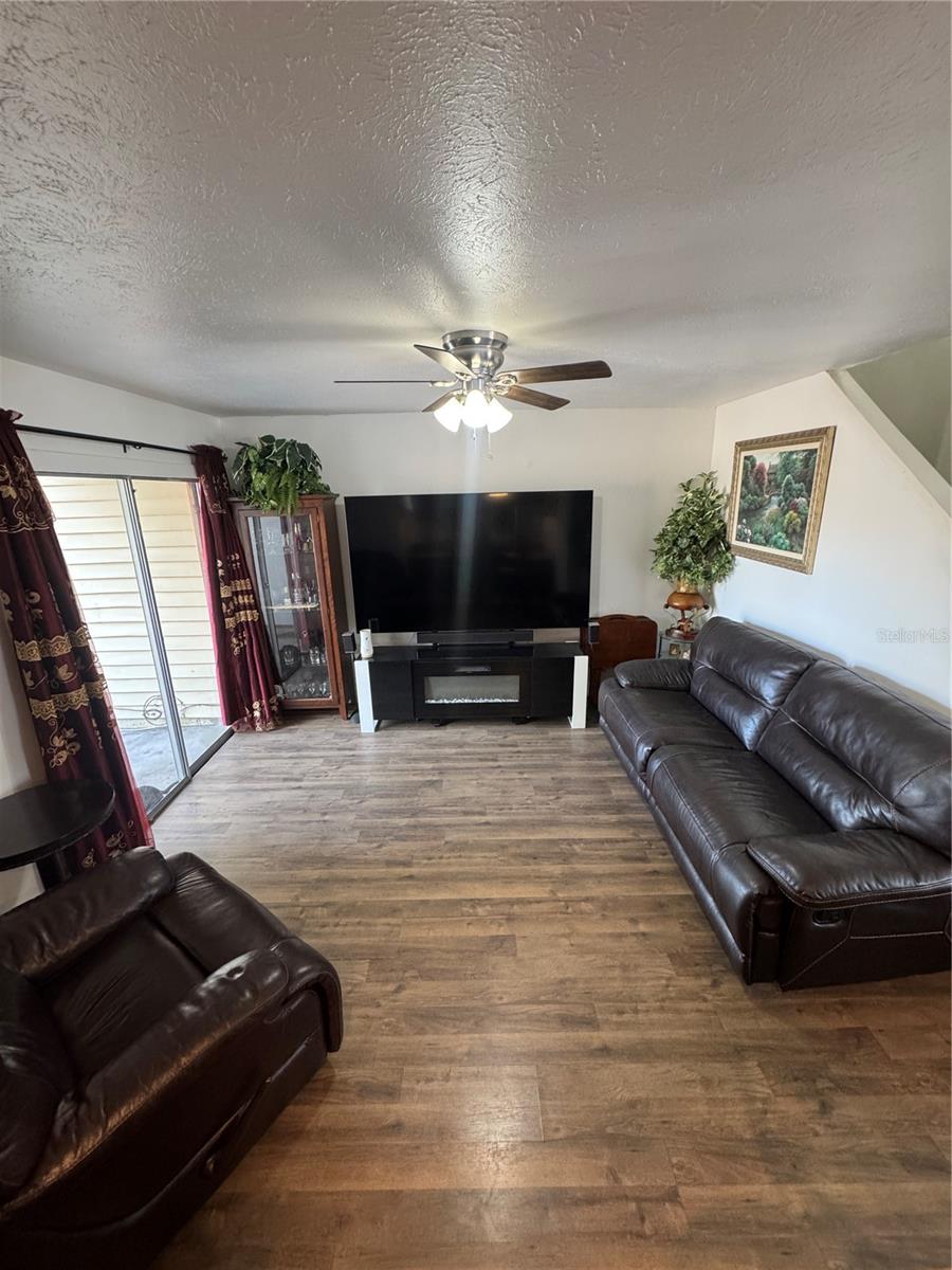 Image 9 of 22 For 1836 Warringwood Drive B4