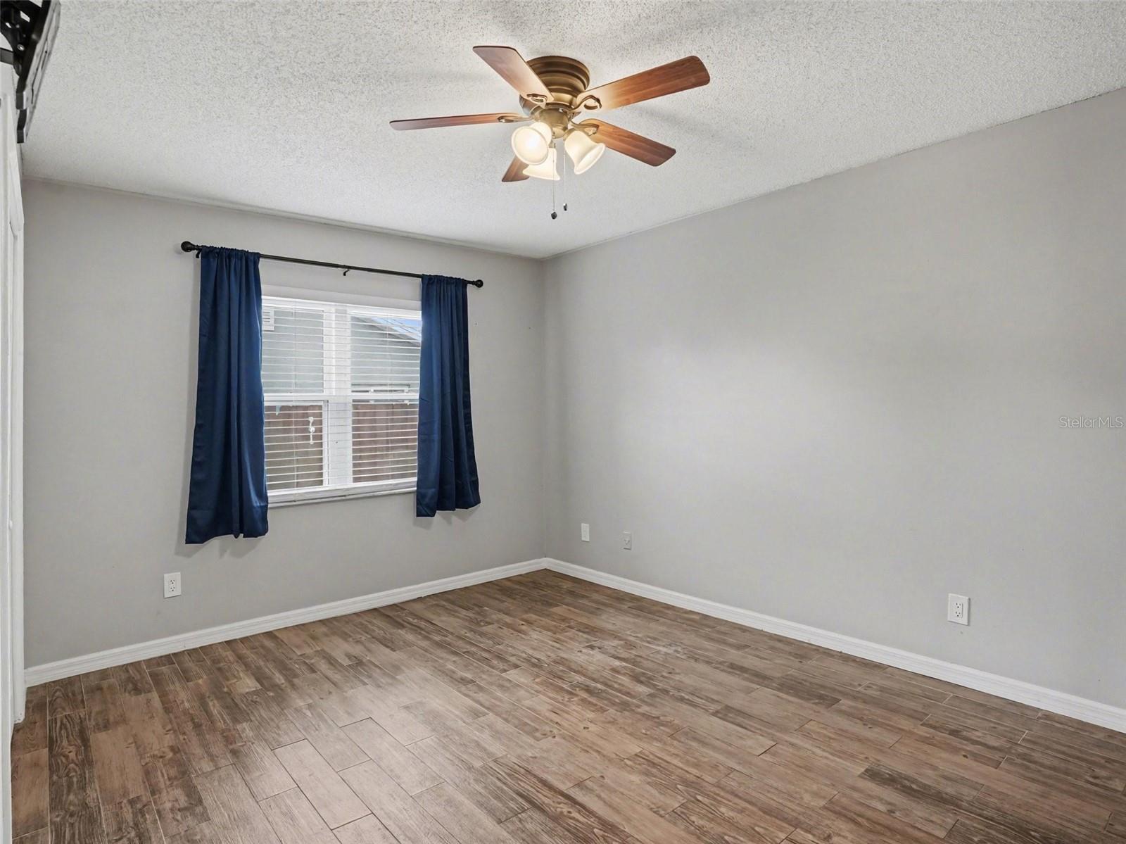 Image 21 of 37 For 2327 Greenbush Court