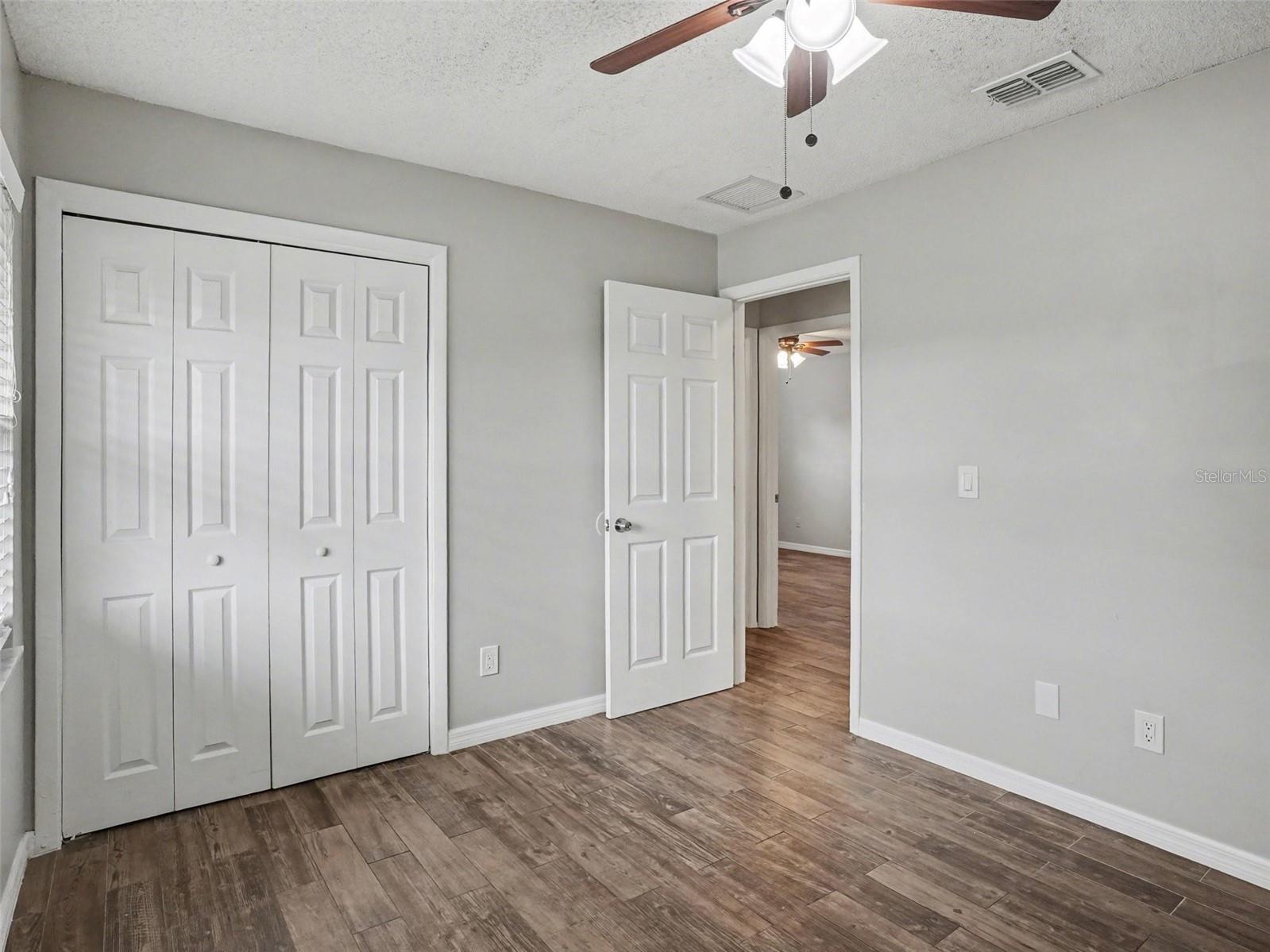 Image 25 of 37 For 2327 Greenbush Court